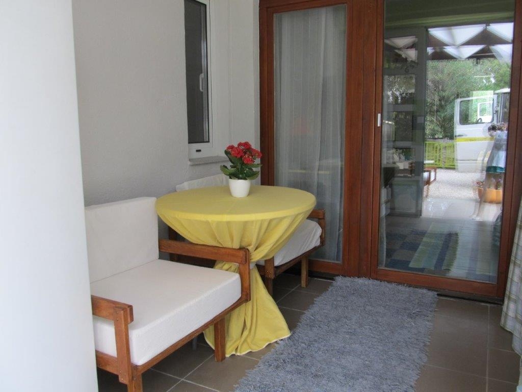 Two bedroom apartment with terrace Ražanj, Rogoznica  A-a