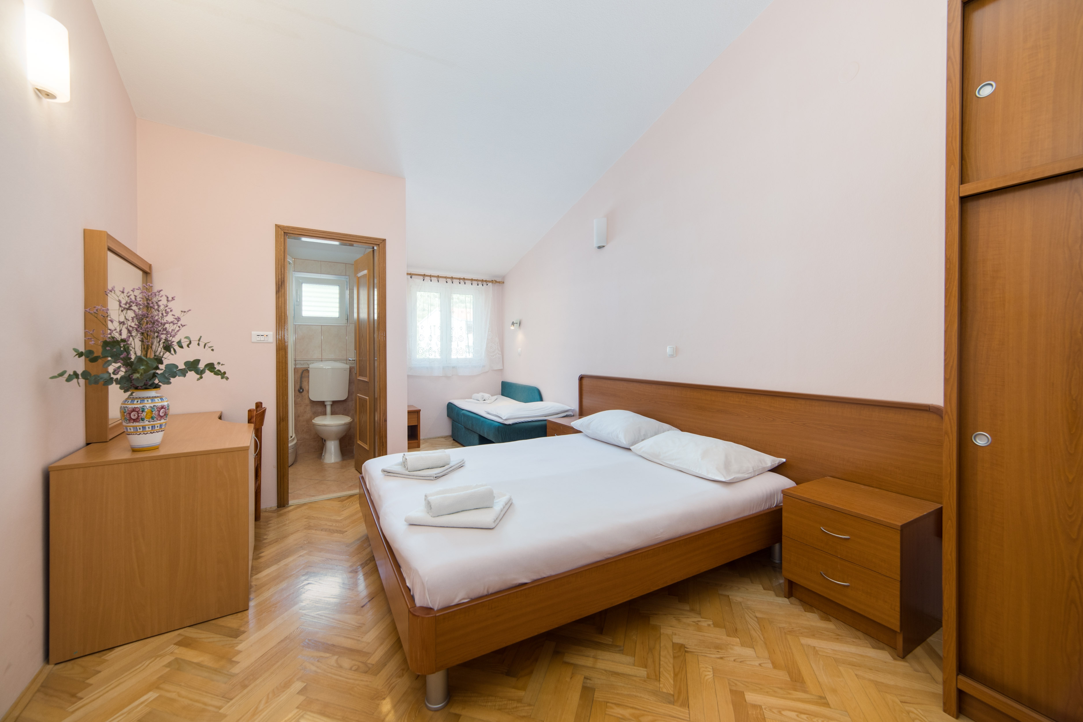Two bedroom apartment with terrace and sea view Tučepi, Makarska  A-a
