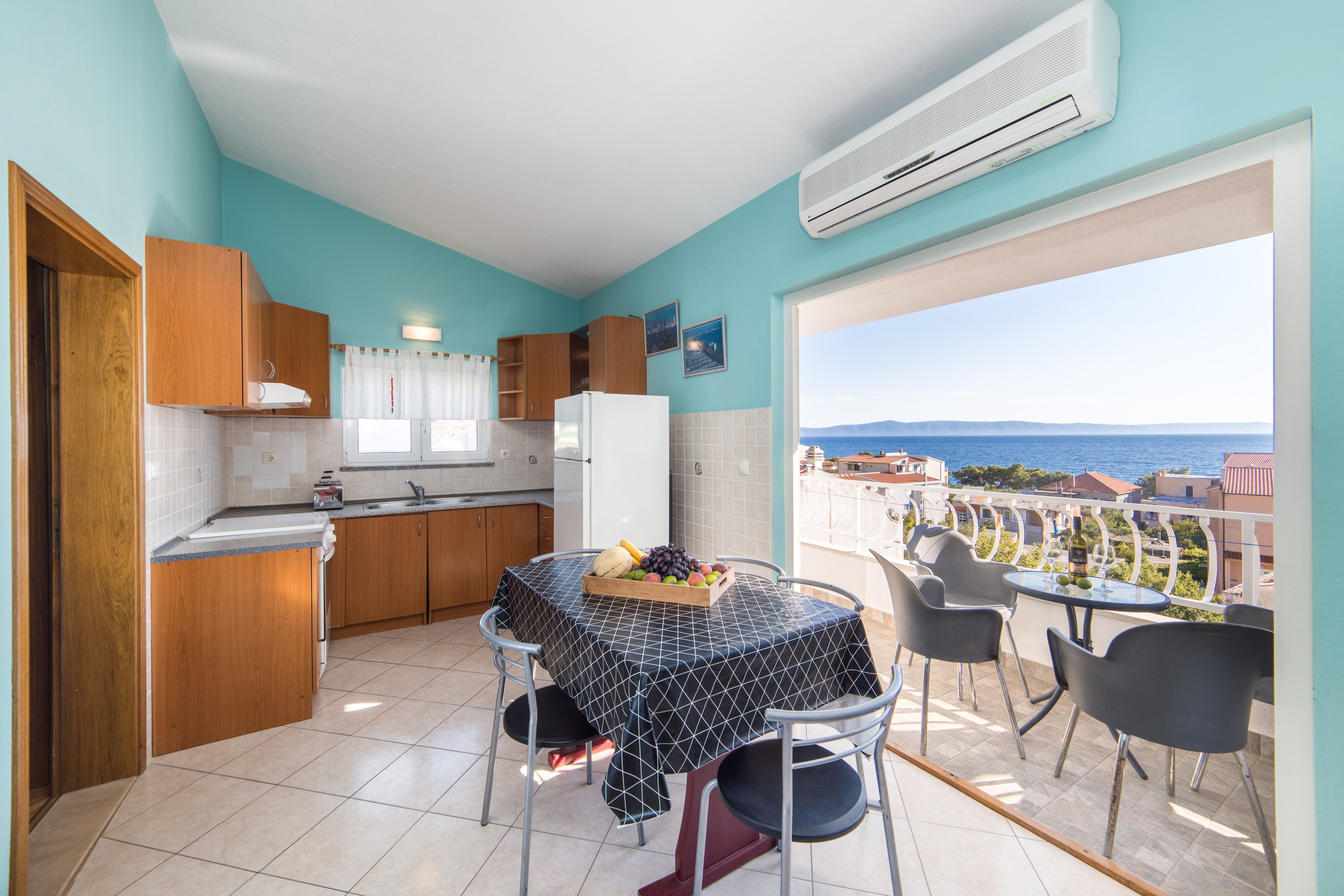 Two bedroom apartment with terrace and sea view Tučepi, Makarska (A-22384-a)