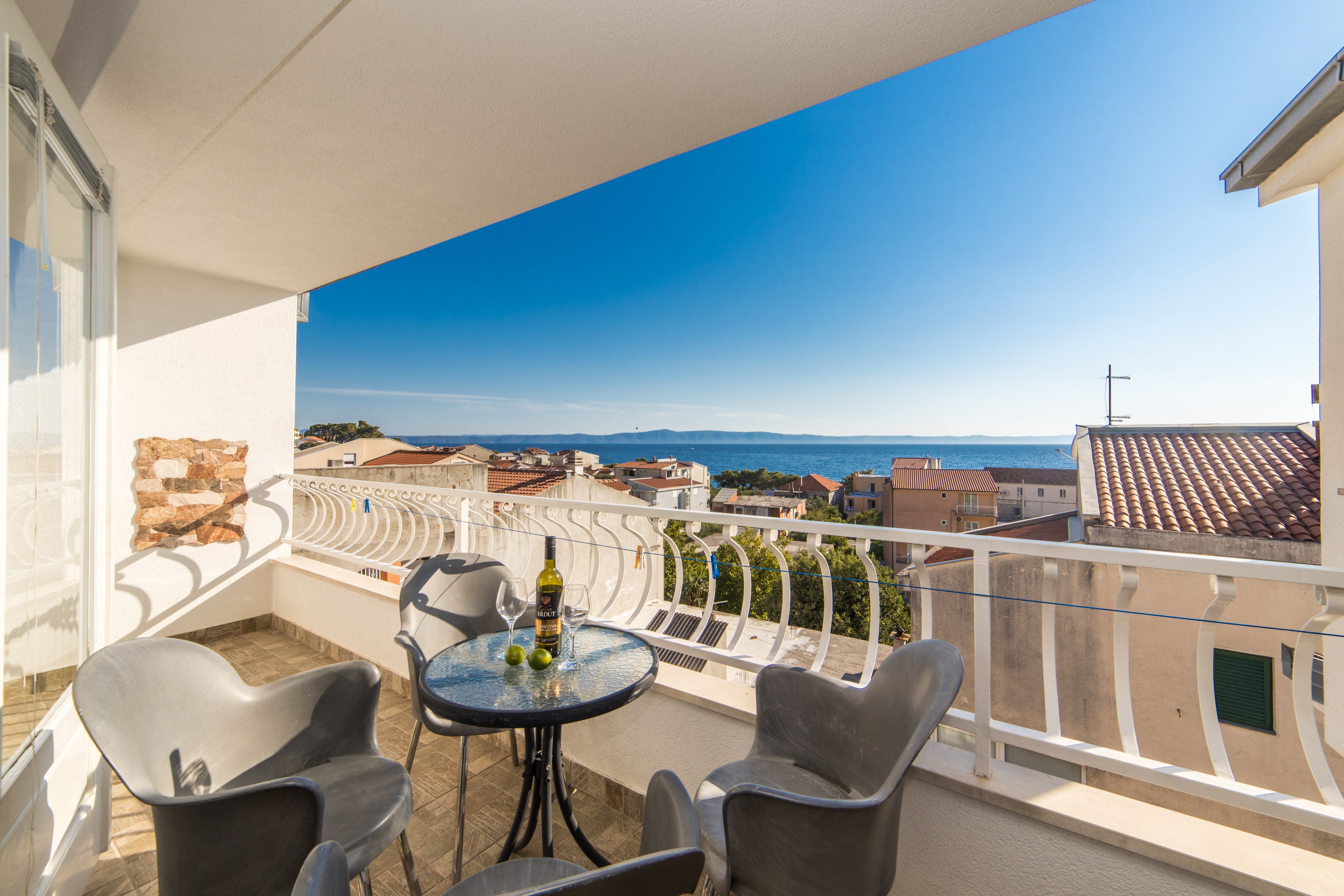 Two bedroom apartment with terrace and sea view Tučepi, Makarska  A-a