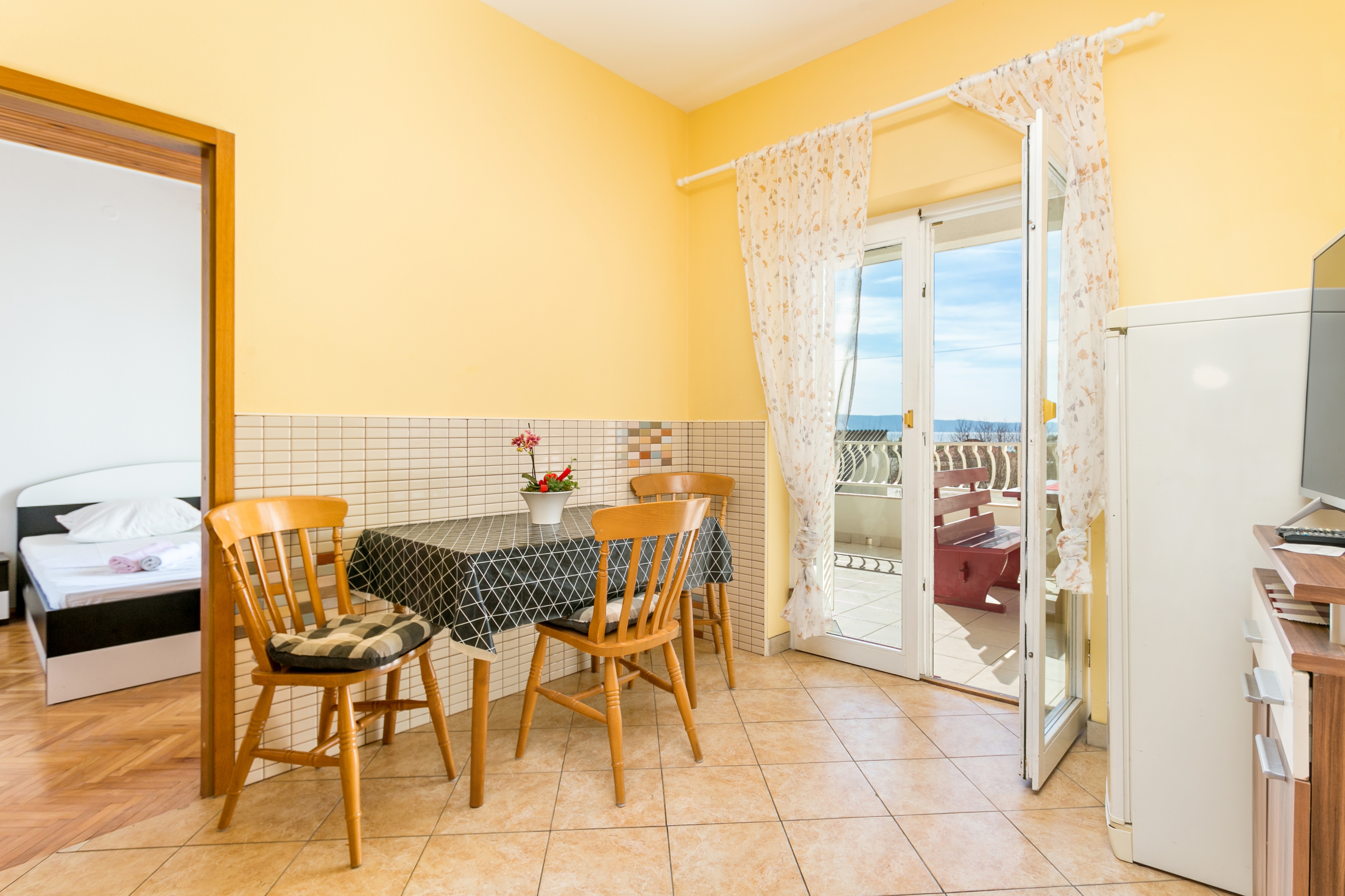 Two bedroom apartment with terrace and sea view Tučepi, Makarska (A-22384-c)