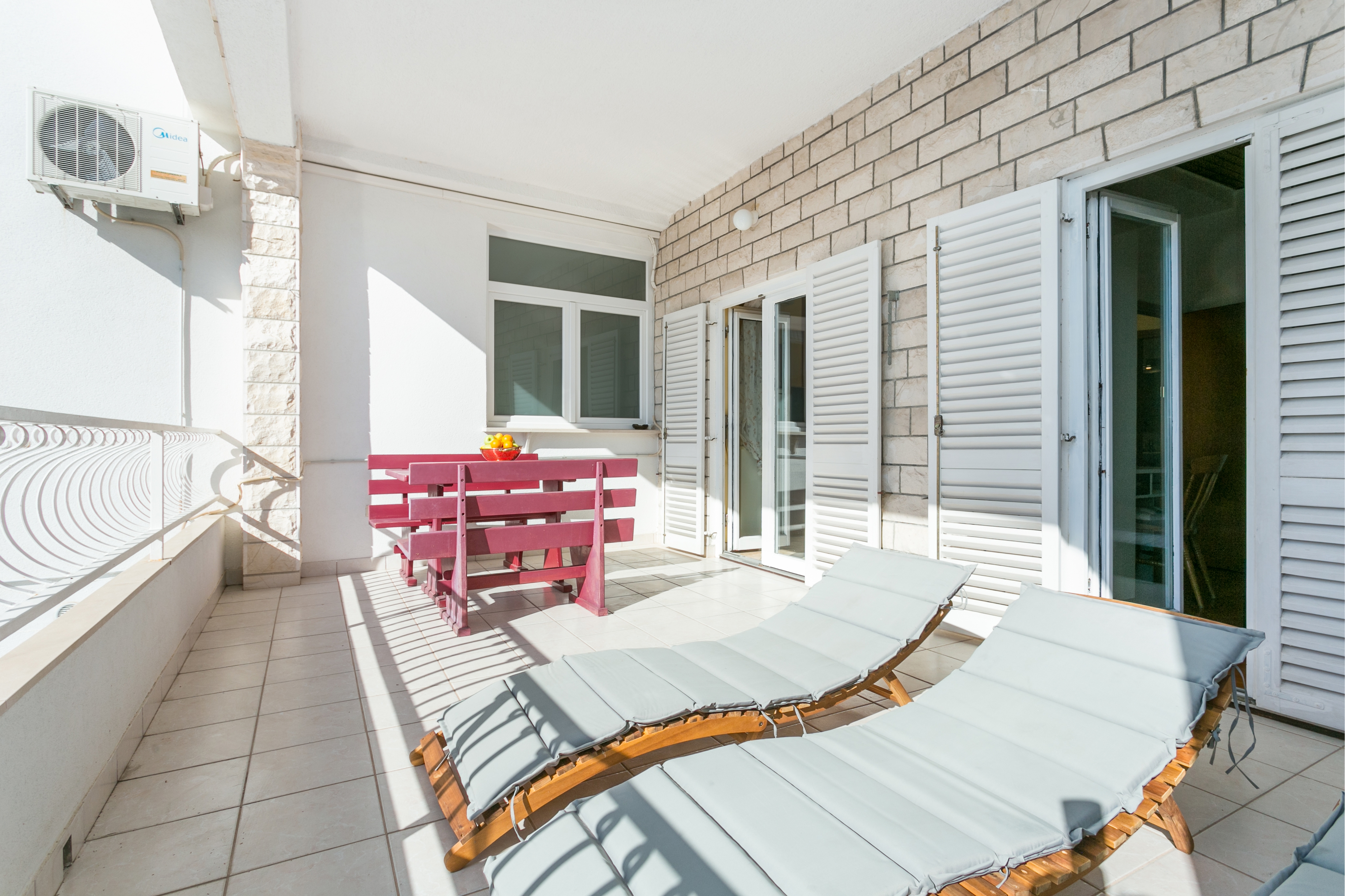 Two bedroom apartment with terrace and sea view Tučepi, Makarska  A-c