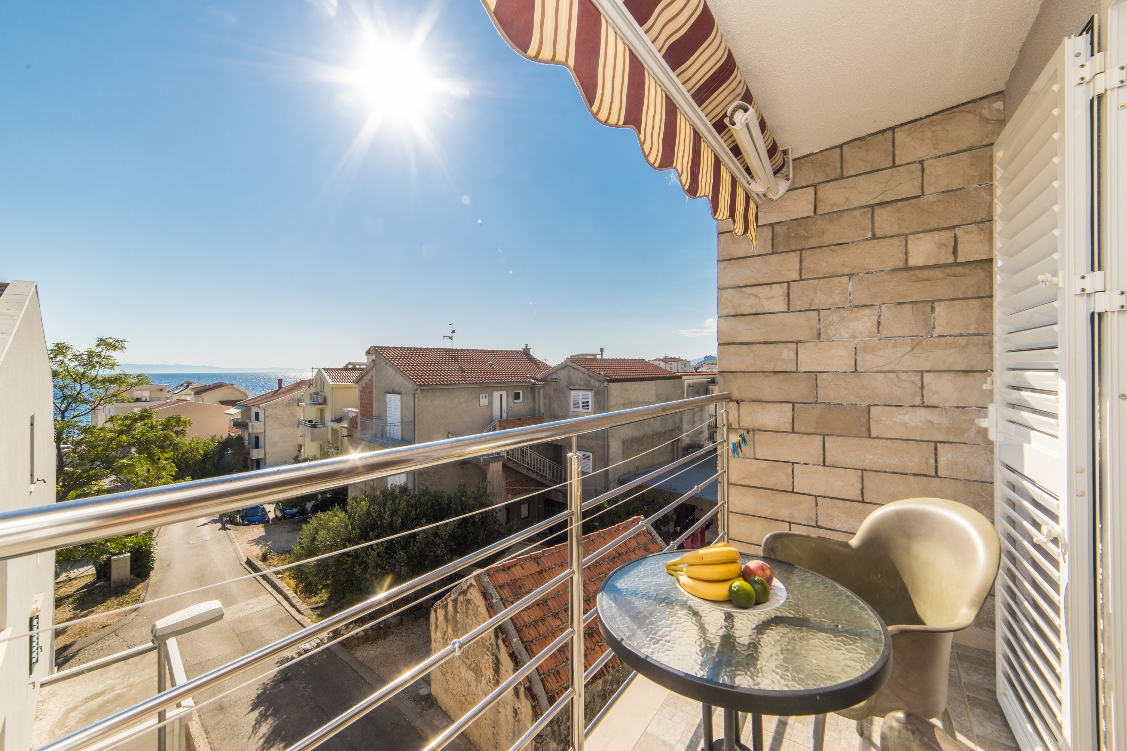 Two bedroom apartment with balcony and sea view Tučepi, Makarska  A-e