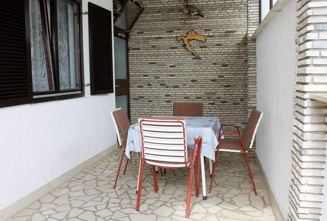Two bedroom apartment with balcony Novi Vinodolski  A-a