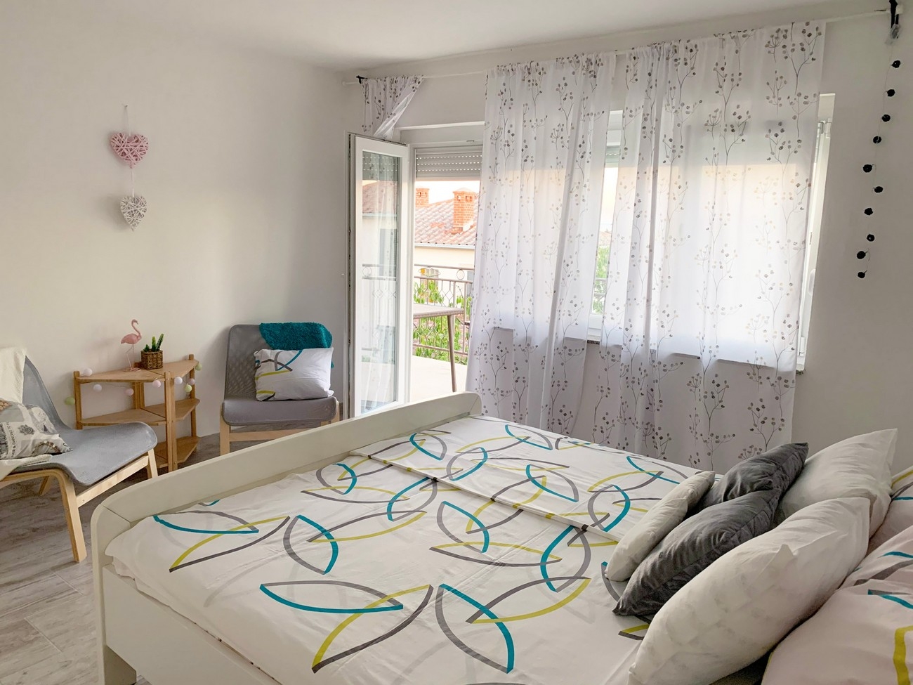 Two bedroom apartment with balcony and sea view Krk  A-b