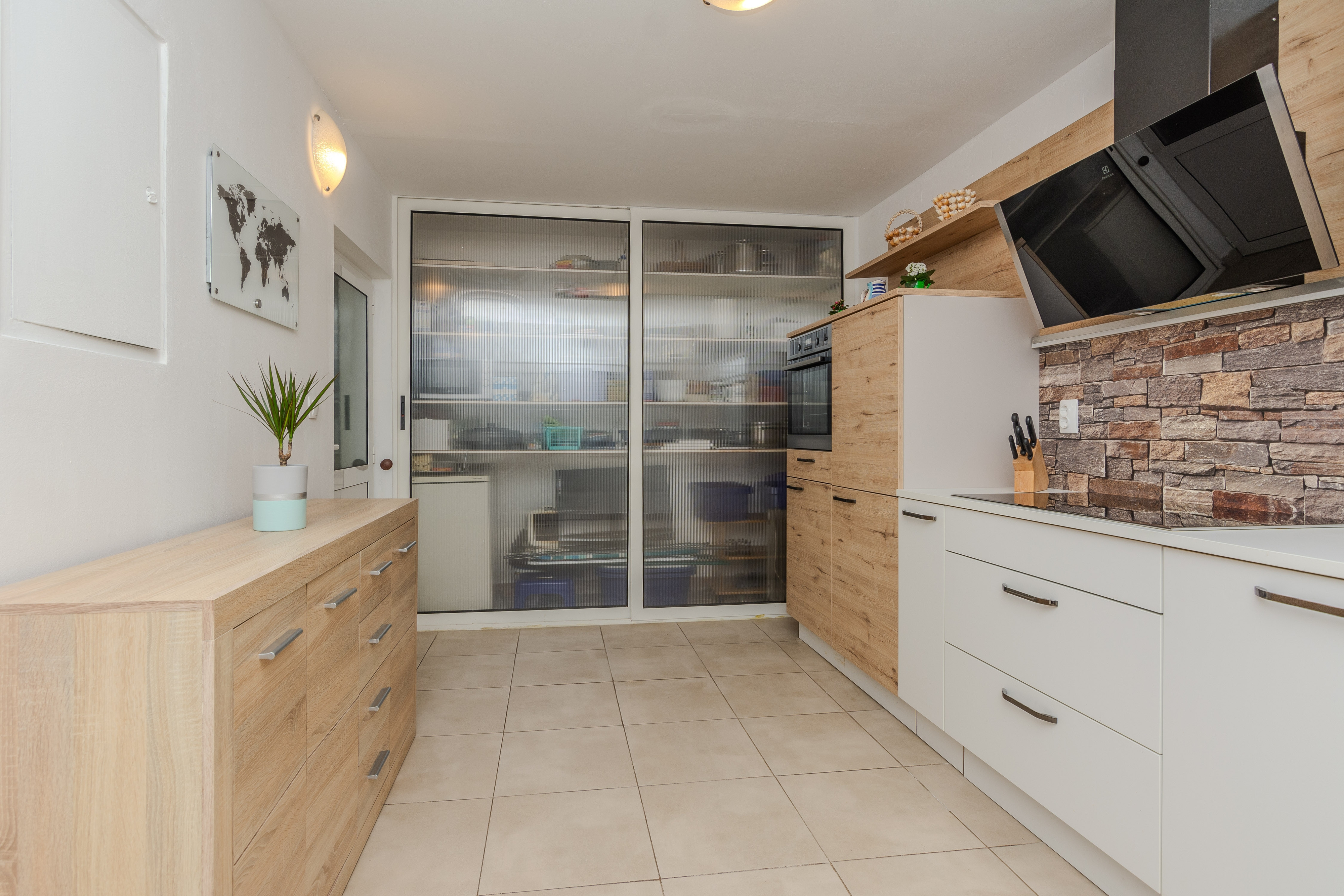 Two bedroom house with terrace Vir  K