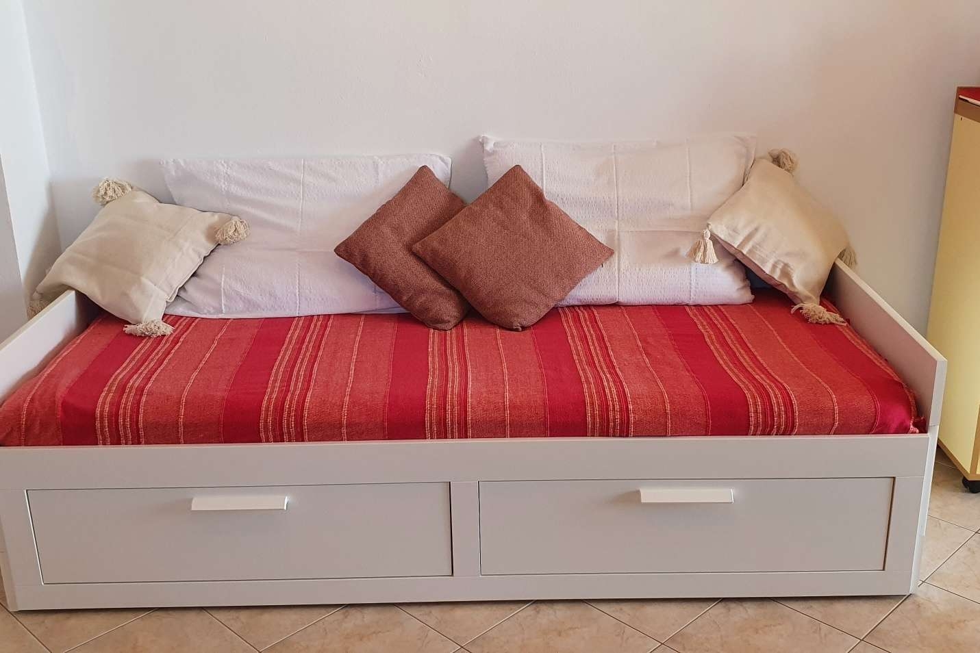 Studio flat near beach Murter (AS-22397-d)