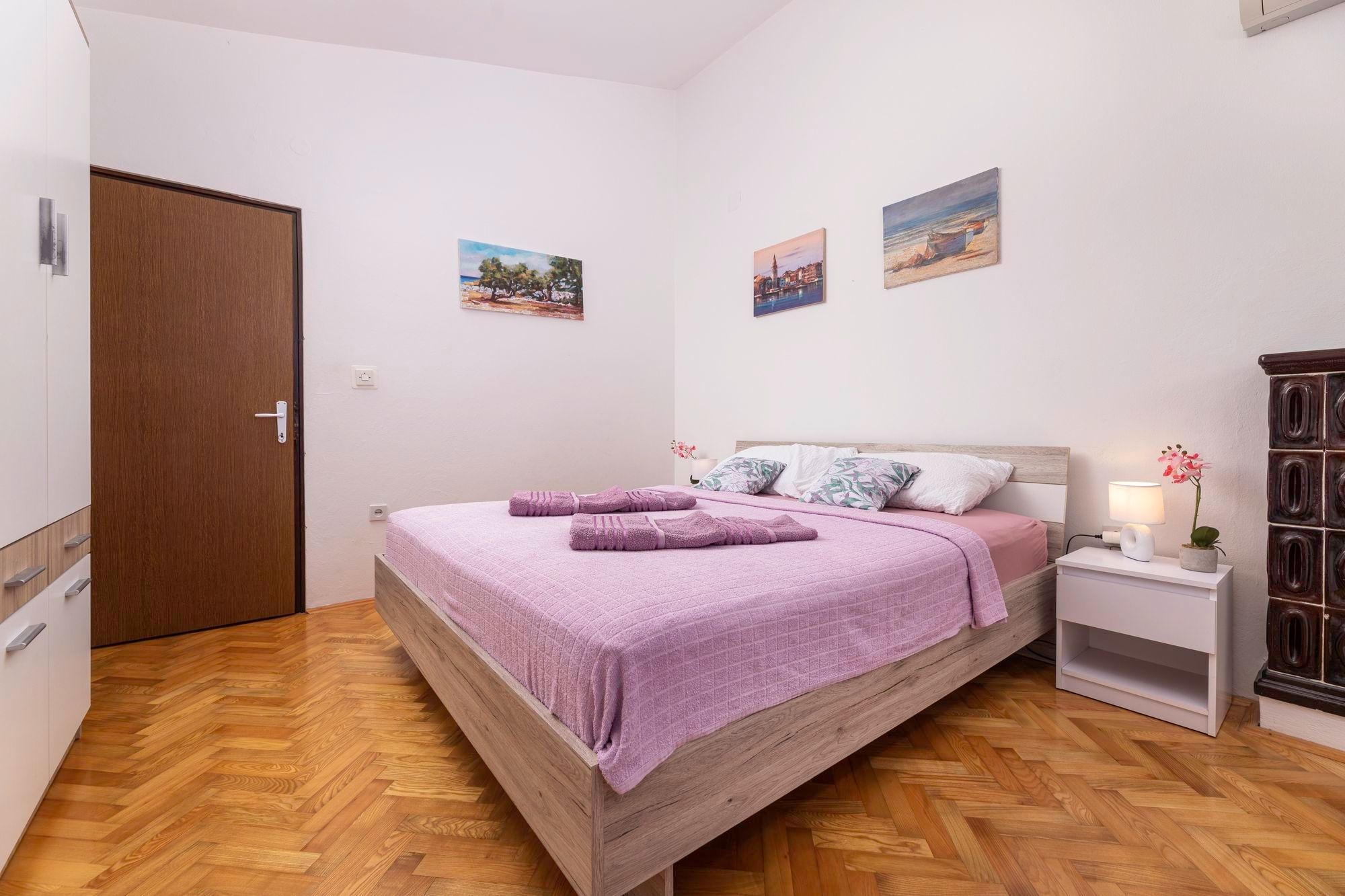 Three bedroom apartment with terrace and sea view Pinezići, Krk  A-a