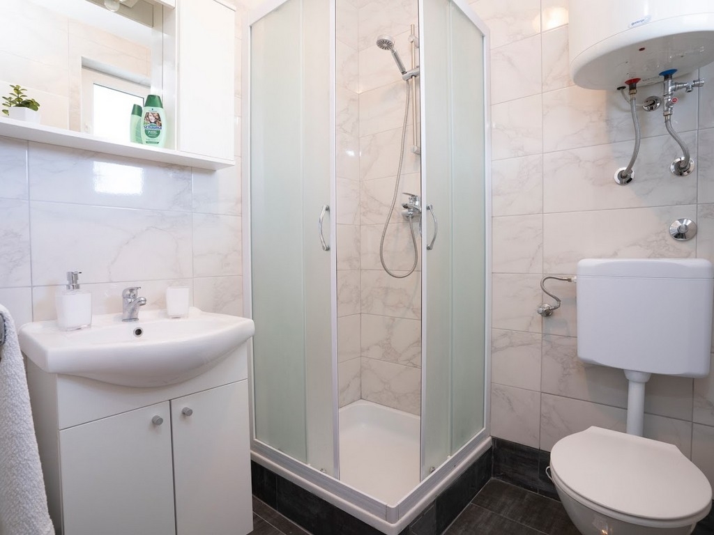 One bedroom apartment with terrace Sveti Filip i Jakov, Biograd  A-b