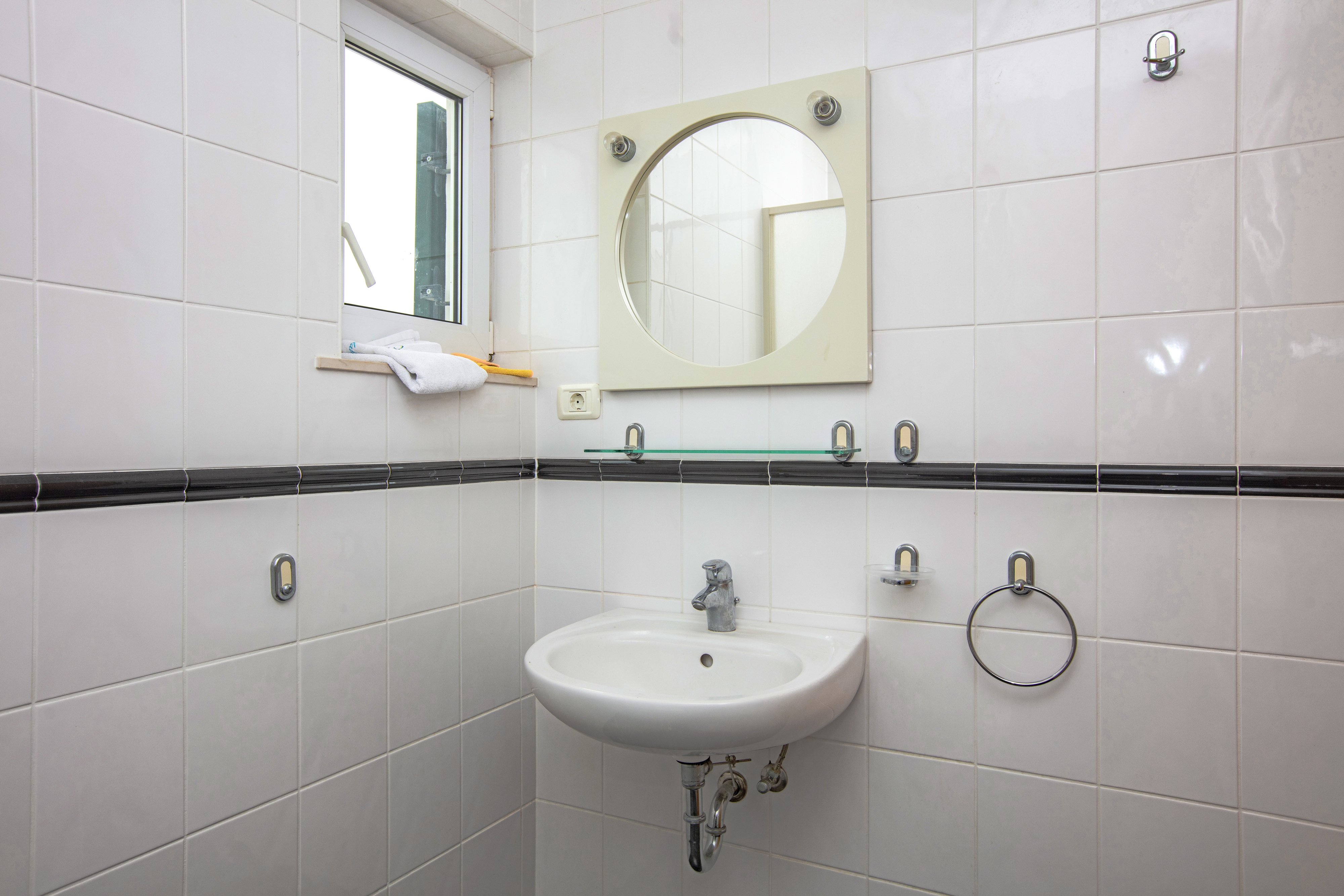 One bedroom apartment with balcony Murter  A-a