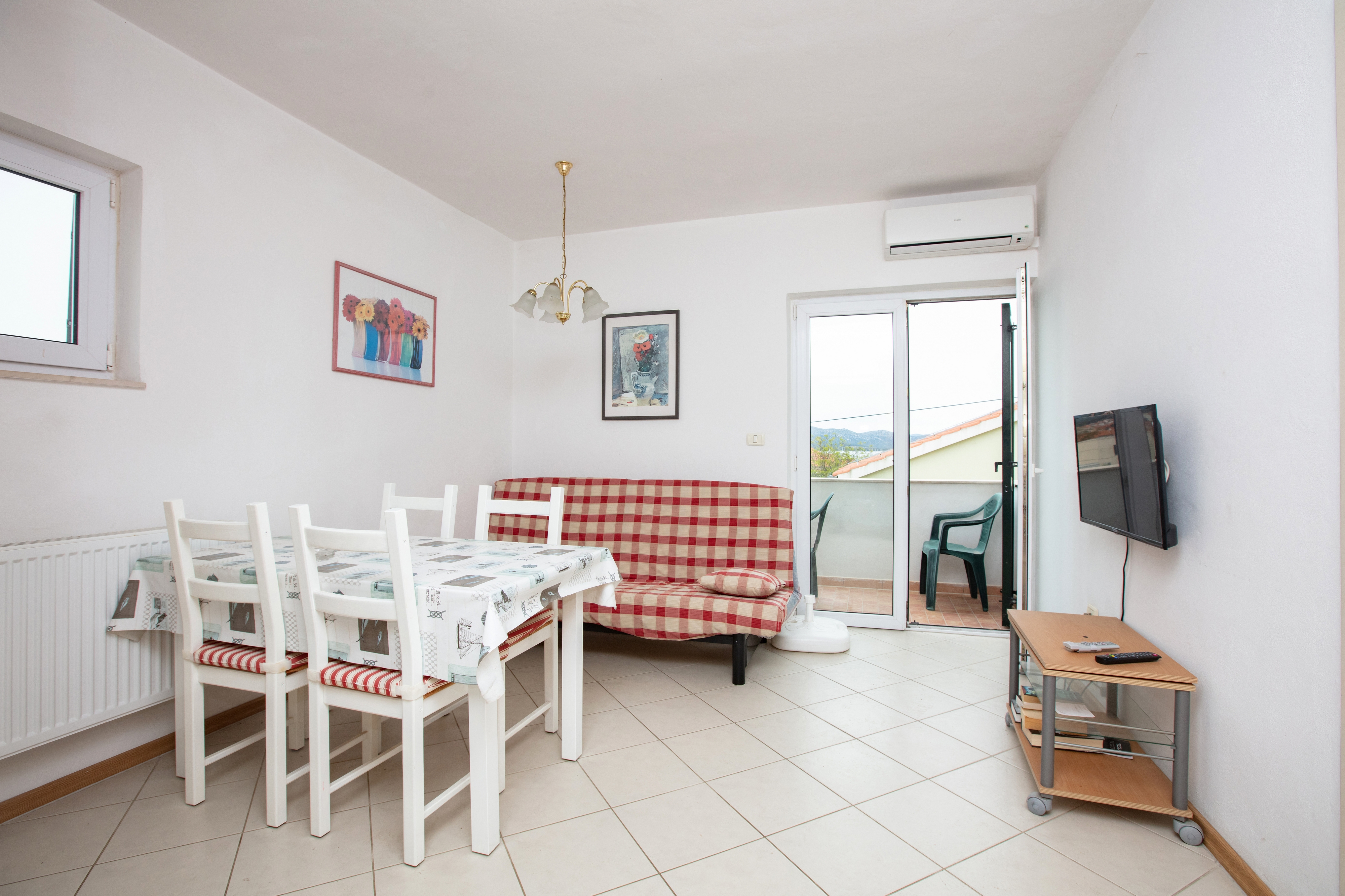 One bedroom apartment with balcony Murter (A-22405-a) One bedroom apartment with balcony Murter (A-22405-a)