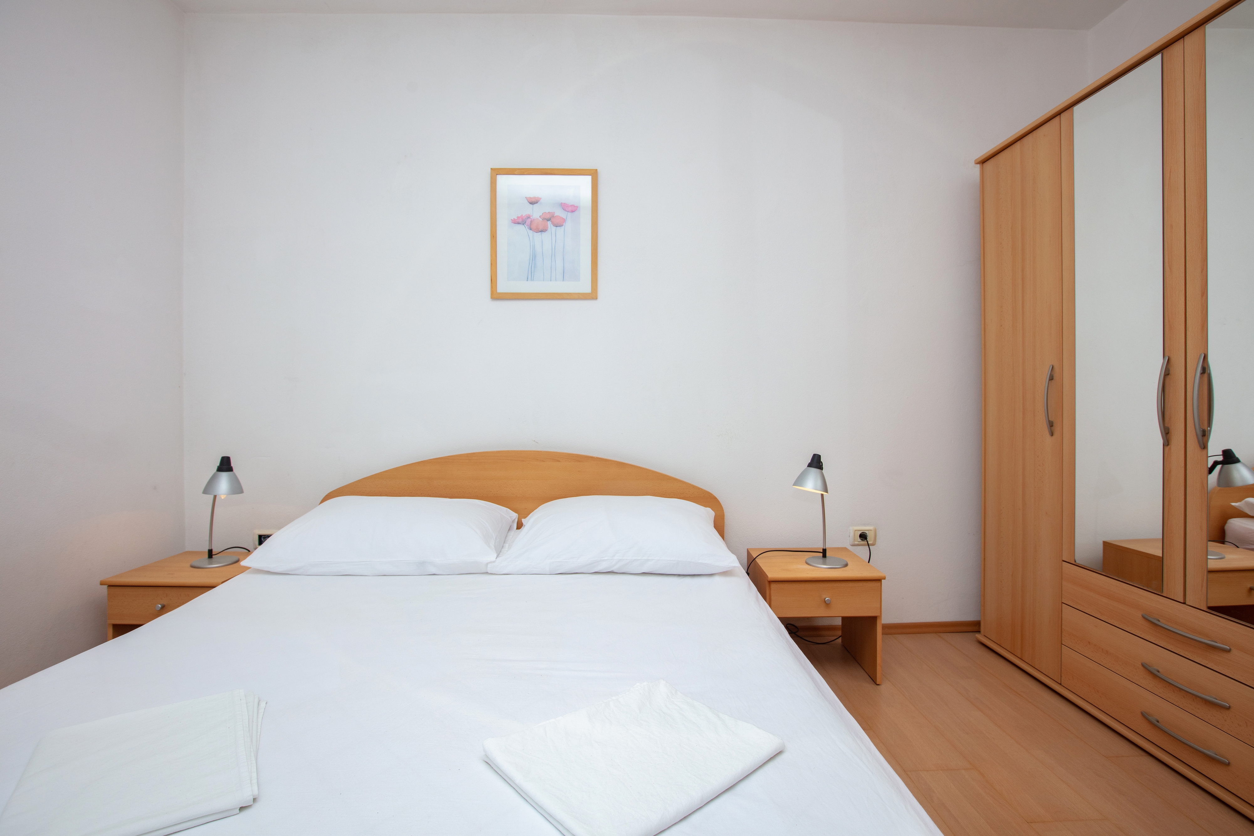 One bedroom apartment with balcony Murter  A-b