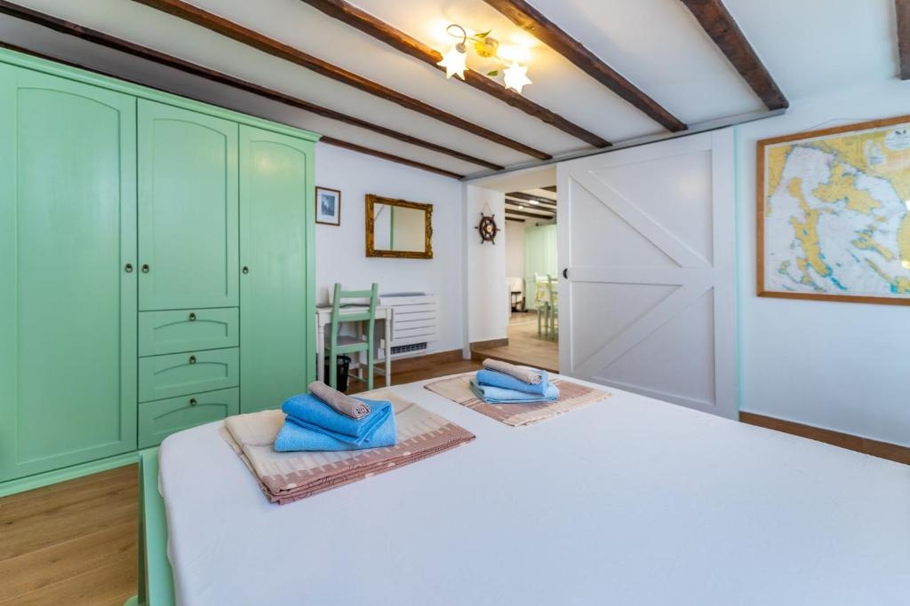One bedroom apartment with air-conditioning Baška, Krk  A-a
