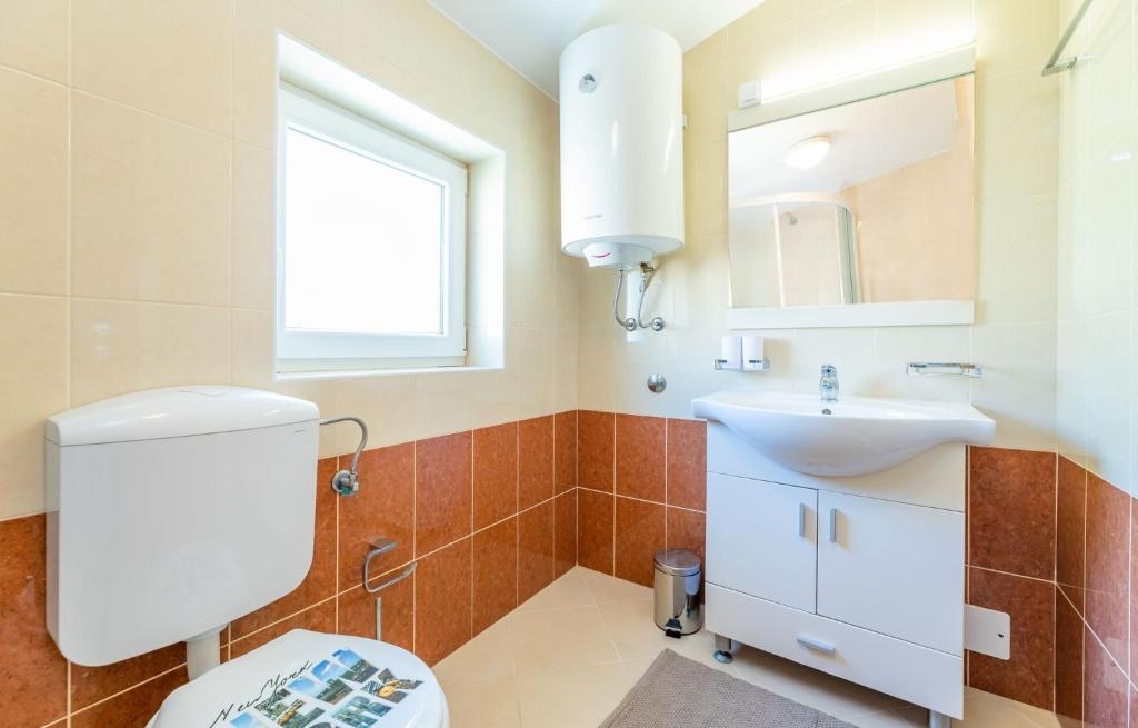 One bedroom apartment with balcony Baška, Krk  A-a