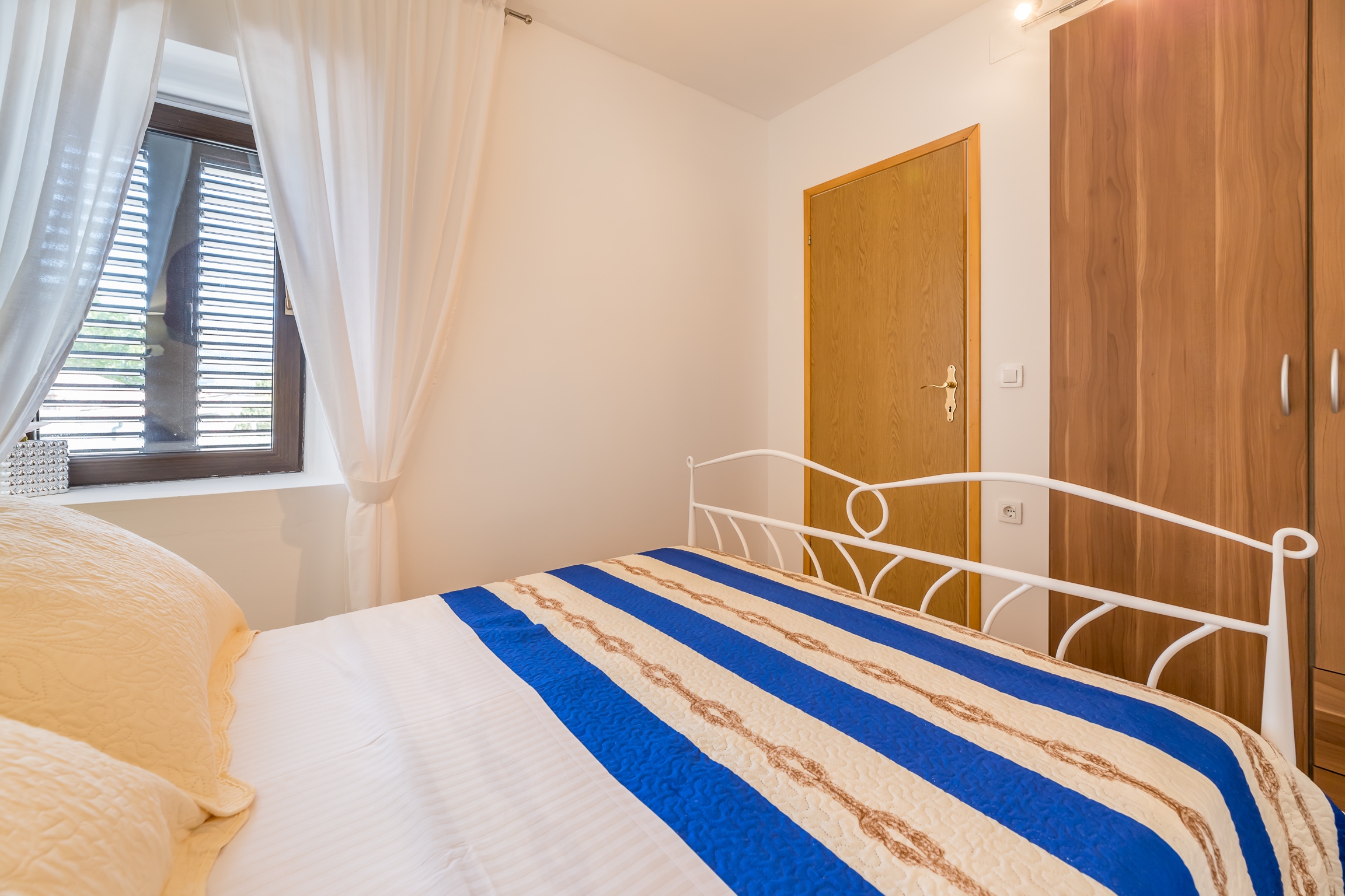 Two bedroom apartment with terrace Baška, Krk  A-a