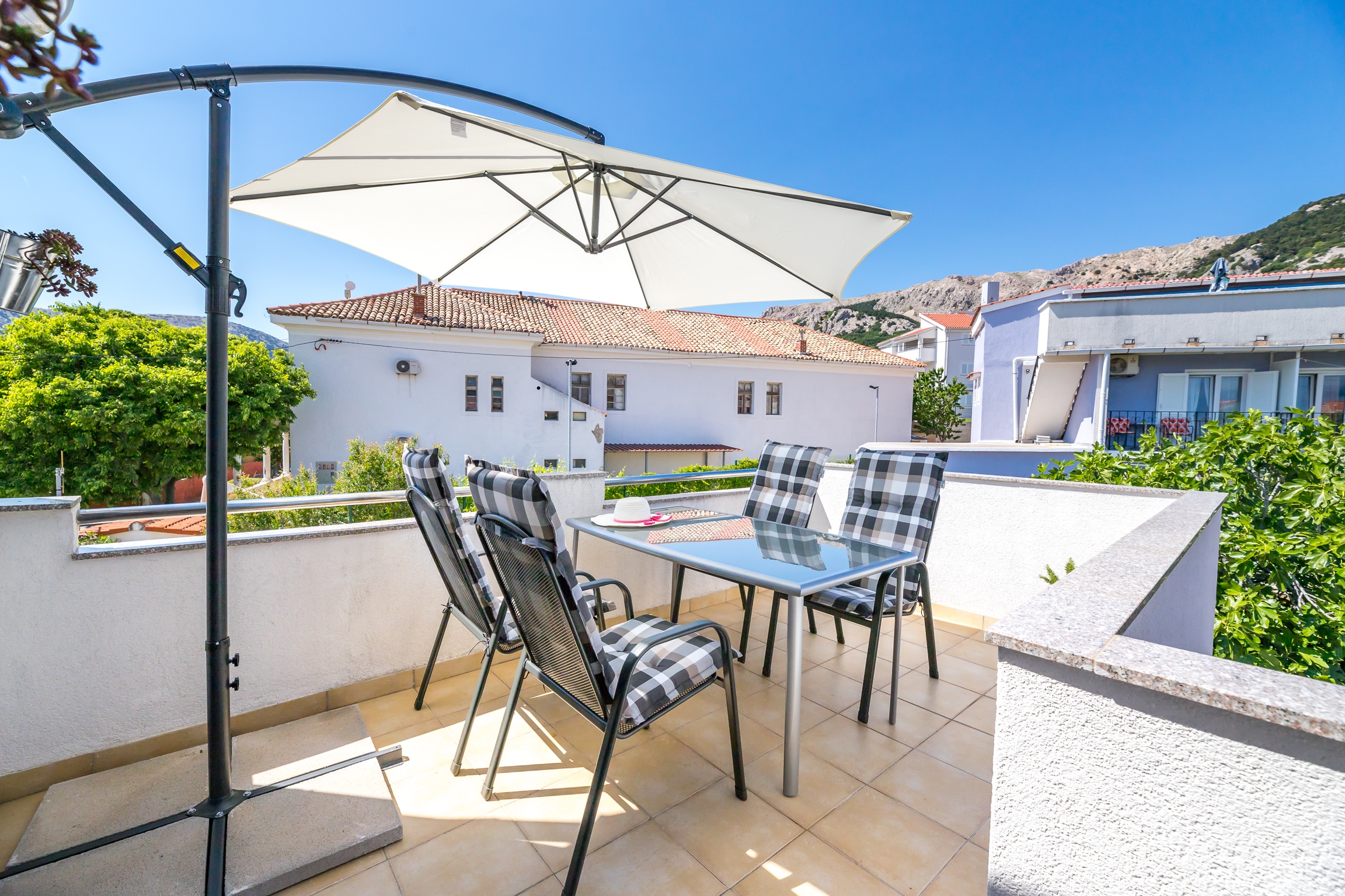 Two bedroom apartment with terrace Baška, Krk  A-a