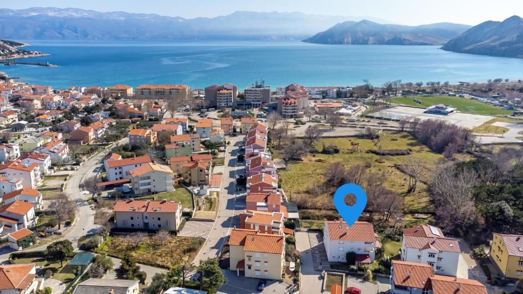 Two bedroom apartment with terrace Baška, Krk  A-a