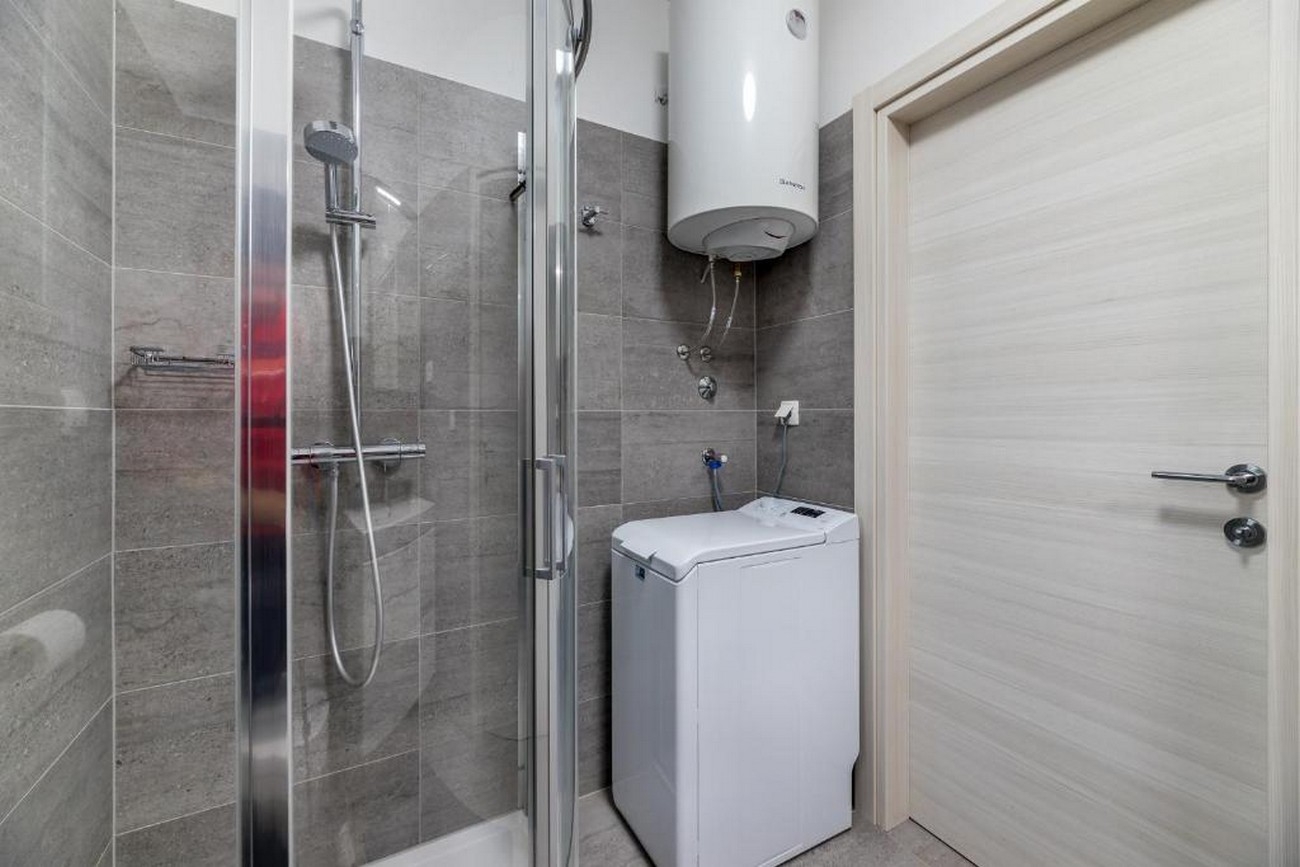 Two bedroom apartment with balcony and sea view Baška, Krk  A-a