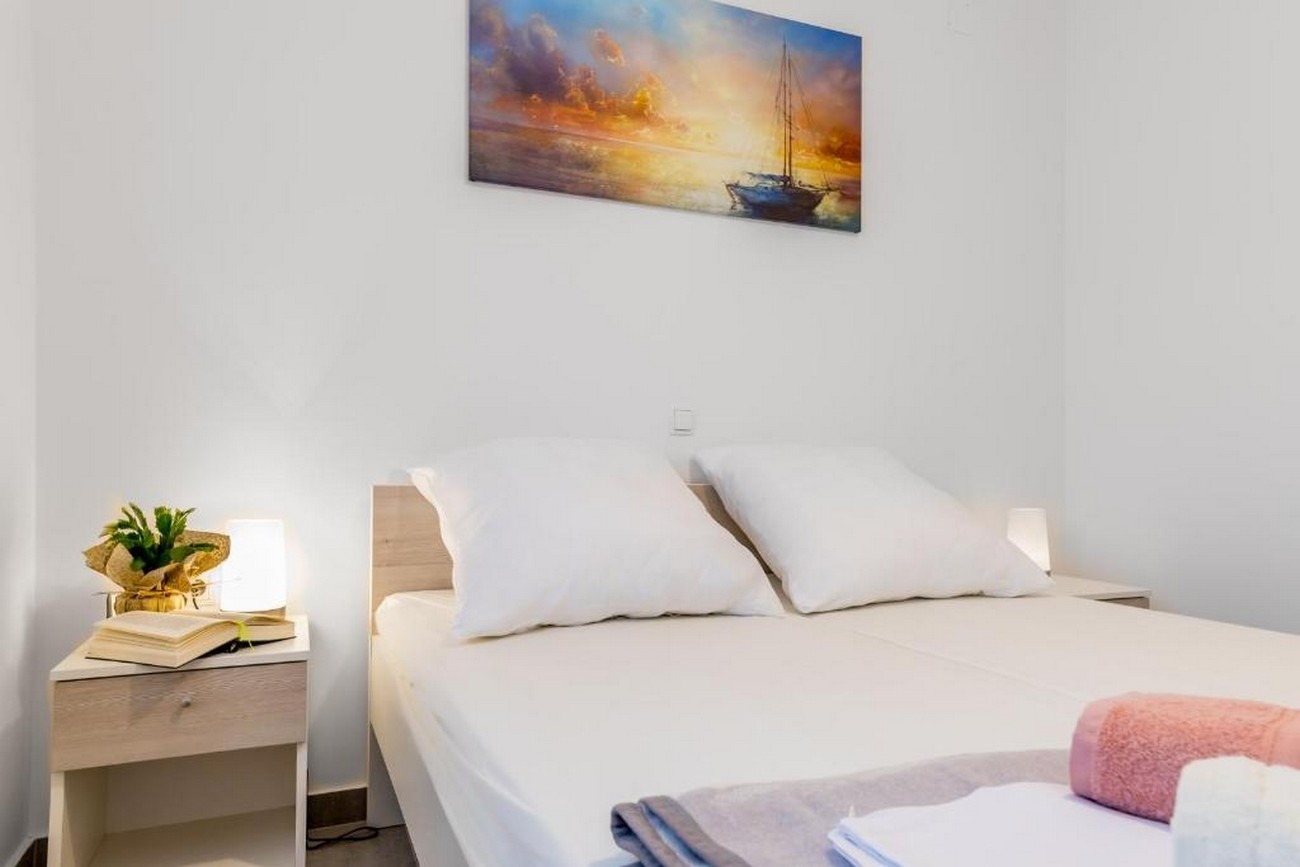 Two bedroom apartment with balcony and sea view Baška, Krk  A-a