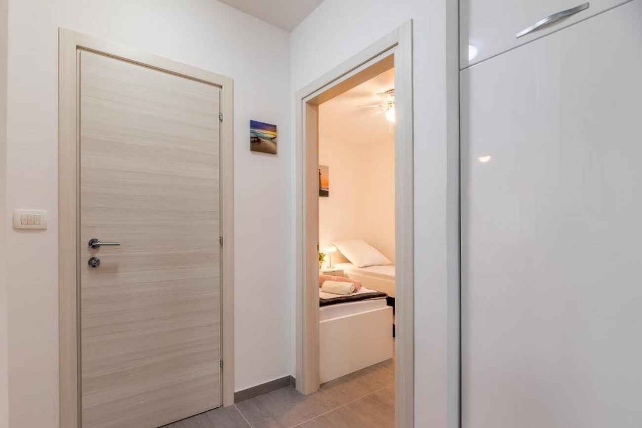 Two bedroom apartment with balcony and sea view Baška, Krk  A-a