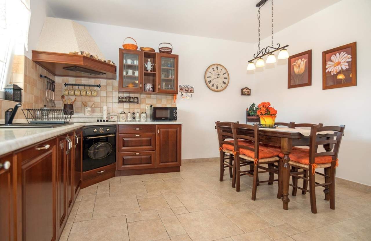 Top Rab Barbat Top Rab Barbat