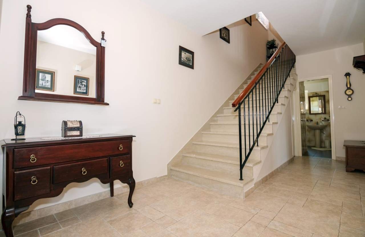 Three bedroom house with terrace and sea view Barbat, Rab  K