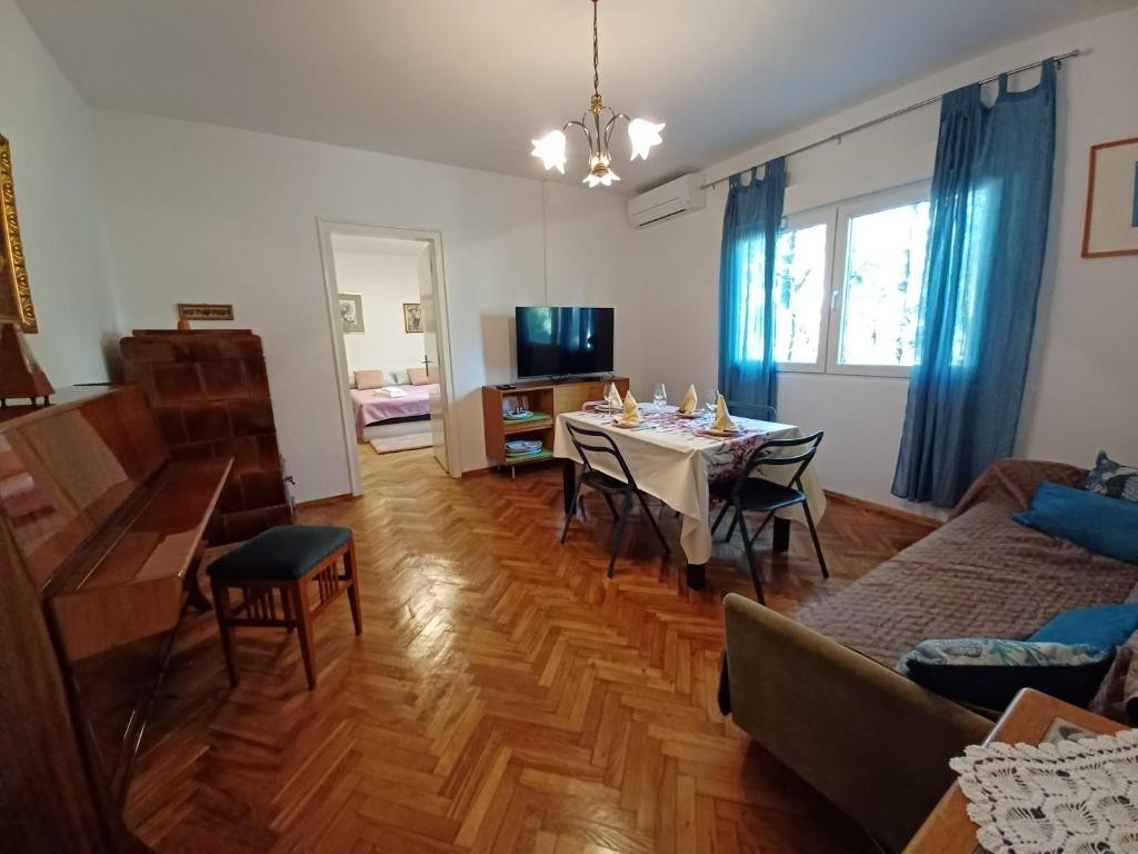 Three bedroom apartment with terrace and sea view Rijeka (A-22429-a)