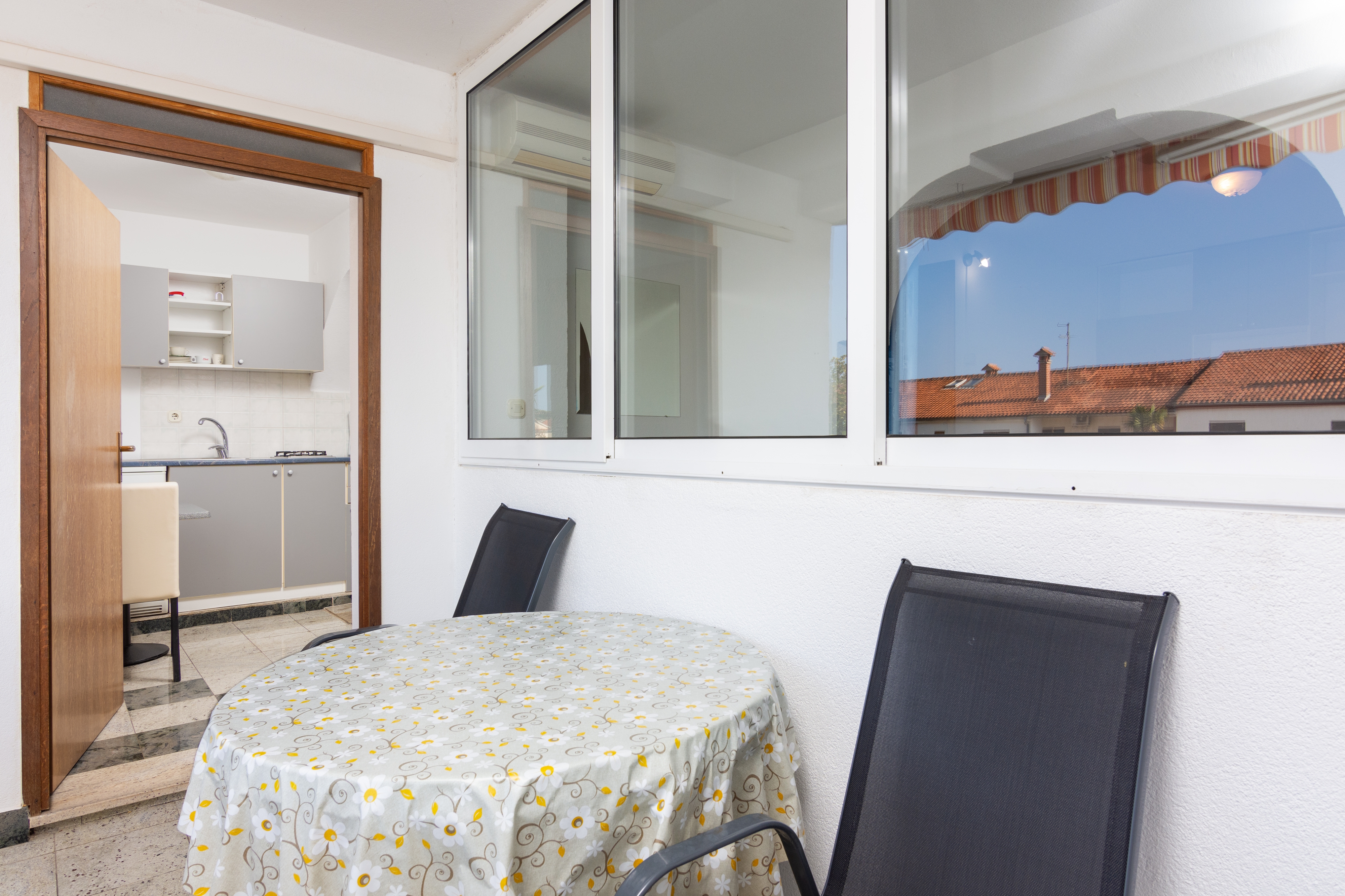 One bedroom apartment with terrace Rovinj  A-e