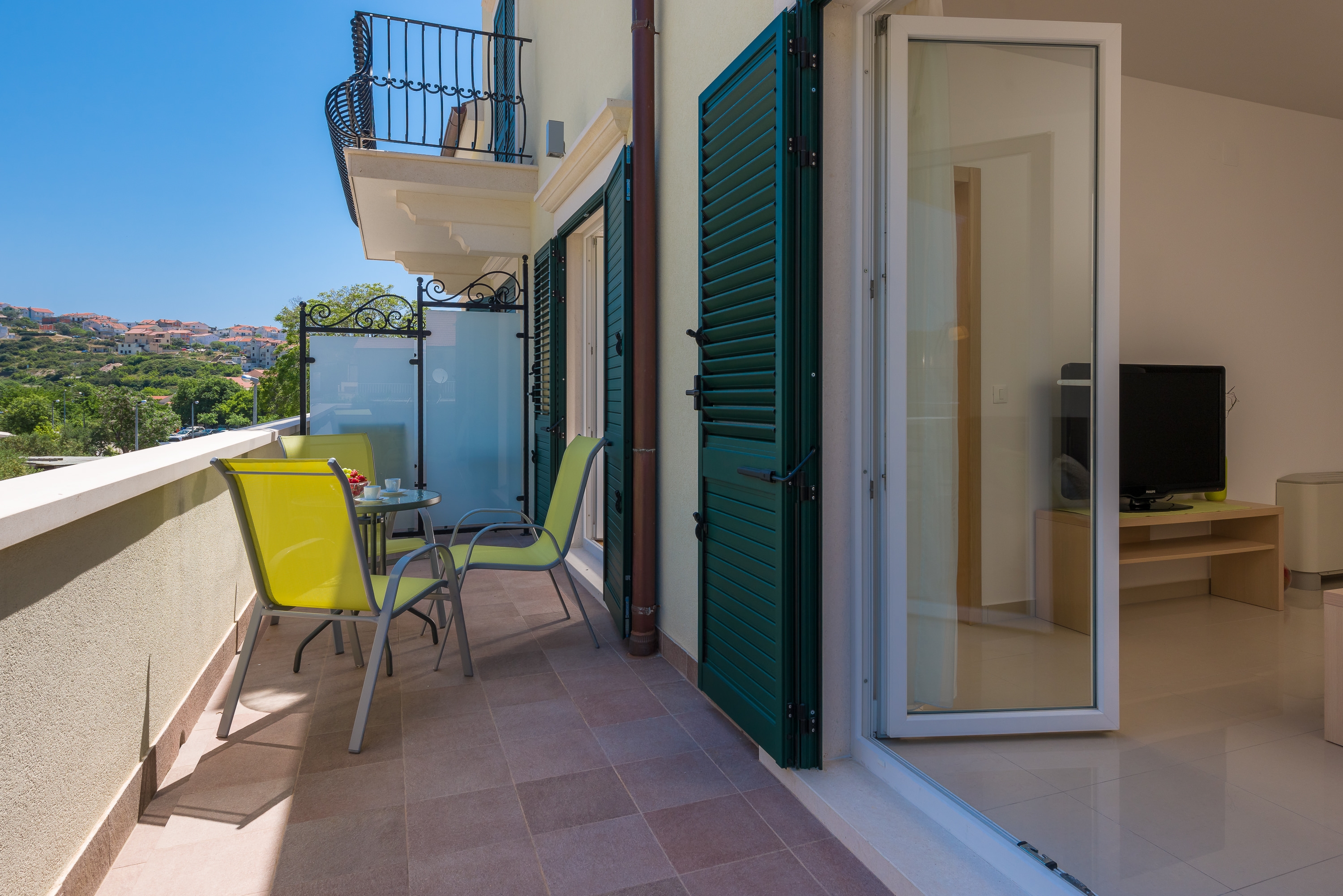 Two bedroom apartment with balcony Hvar  A-b