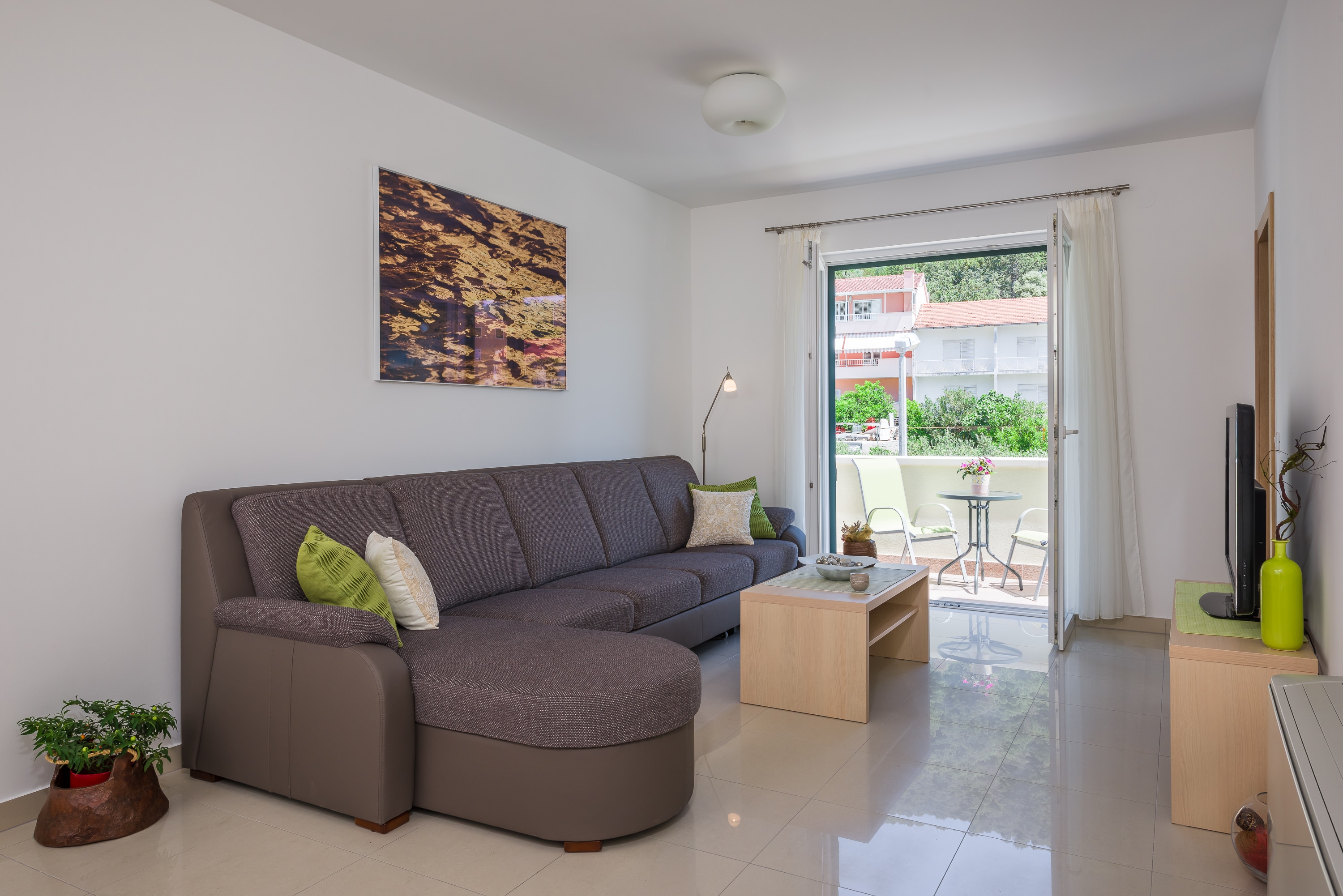 Two bedroom apartment with balcony Hvar  A-b