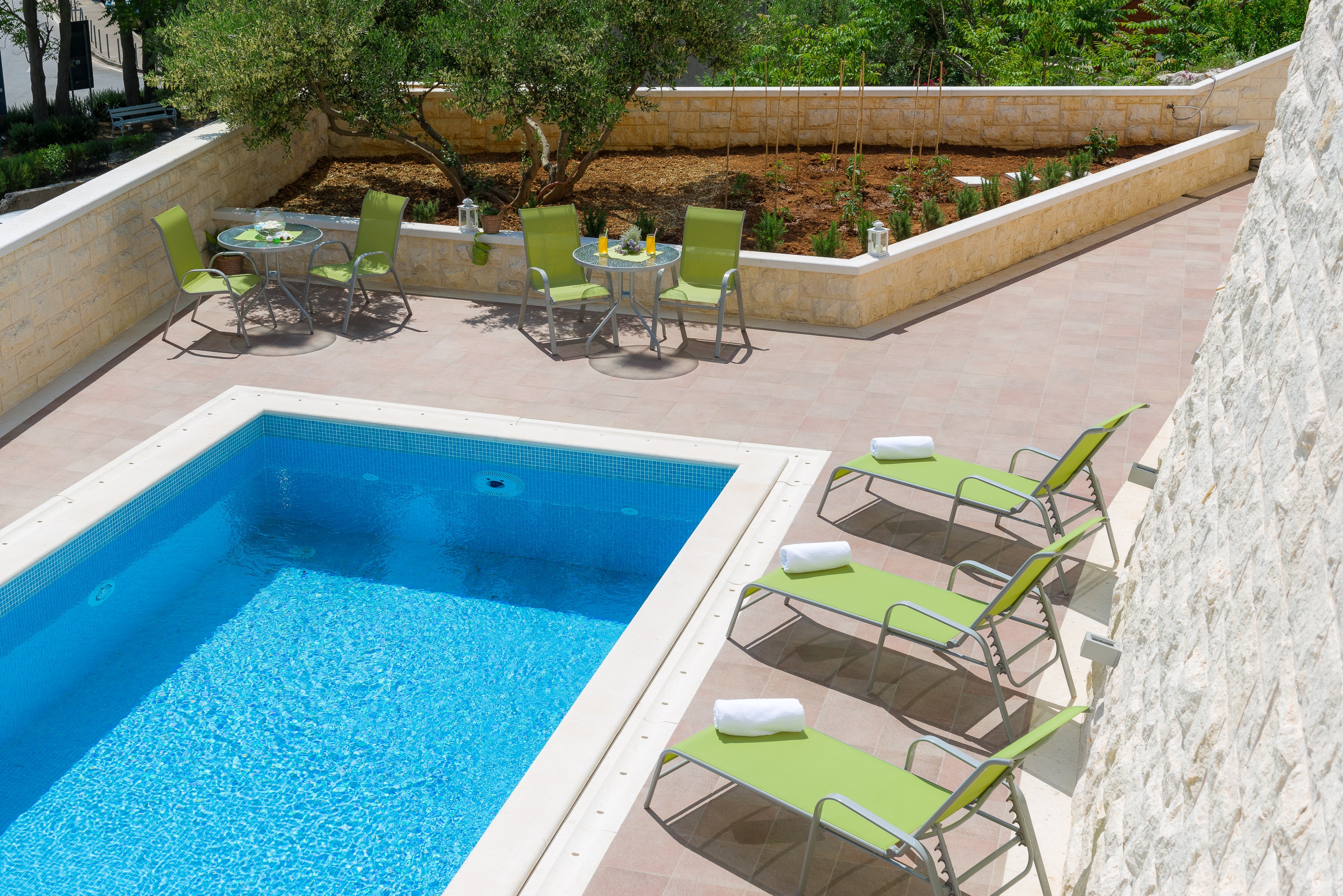 One bedroom apartment with terrace Hvar  A-d