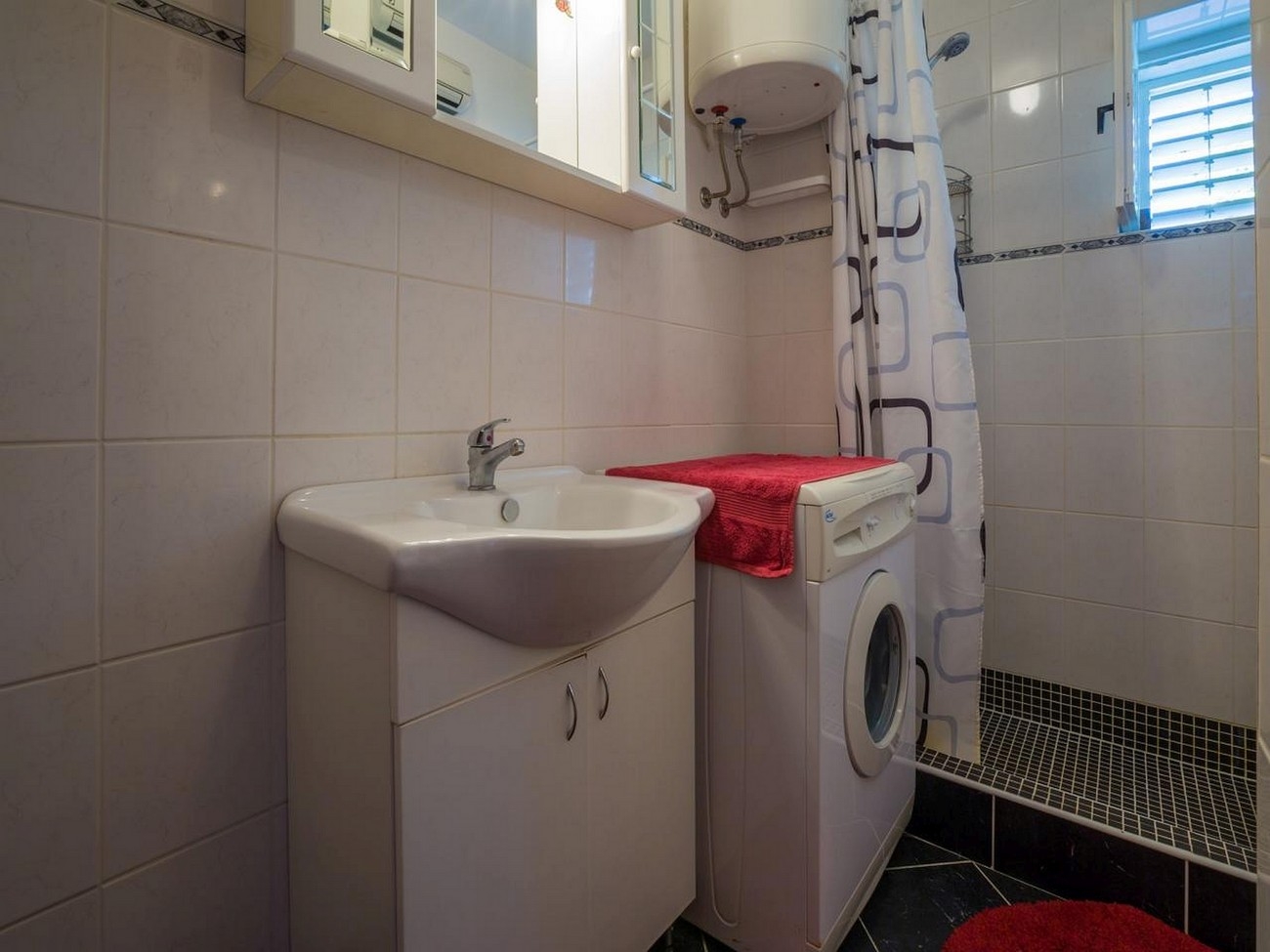 Two bedroom apartment with terrace and sea view Crikvenica  A-a