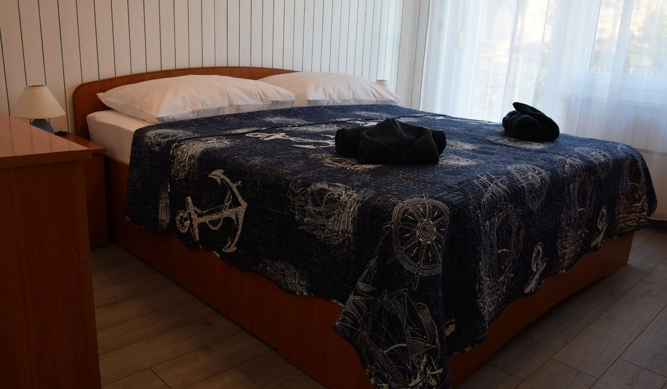 Two bedroom apartment with terrace and sea view Crikvenica  A-a