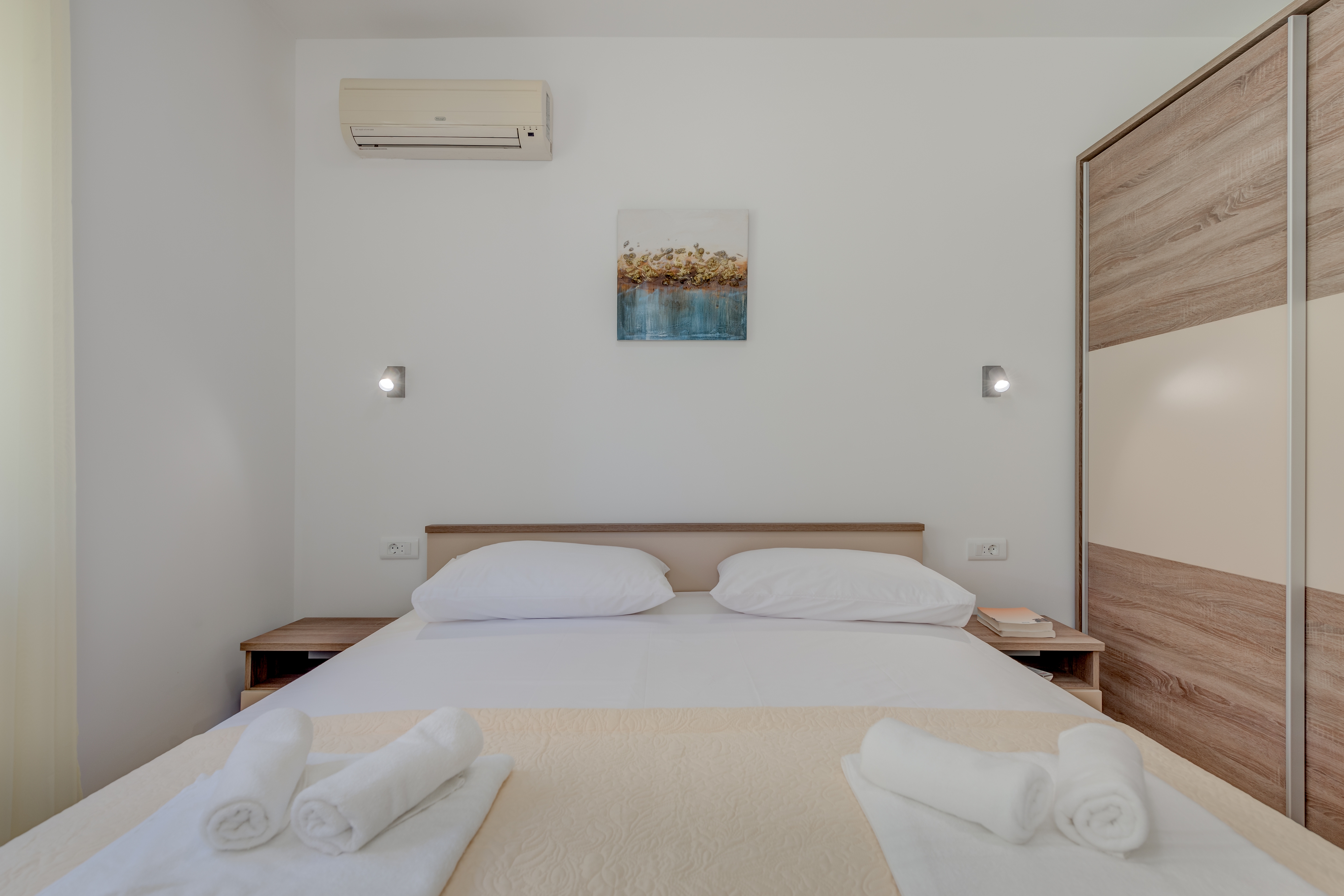Two bedroom house with terrace Kaštel Štafilić, Kaštela  K