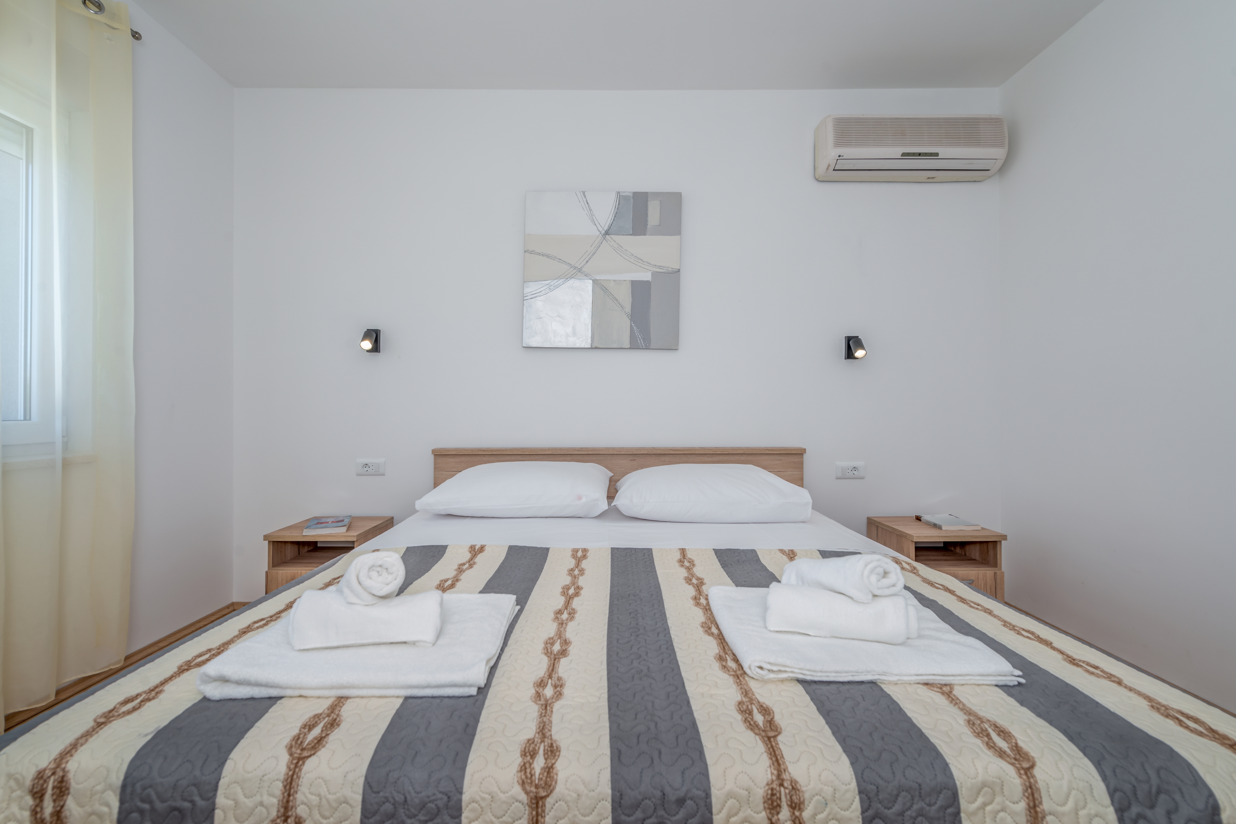 Two bedroom house with terrace Kaštel Štafilić, Kaštela  K