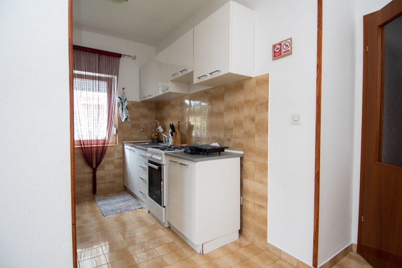 Two bedroom apartment with balcony Kaštel Kambelovac, Kaštela  A-a