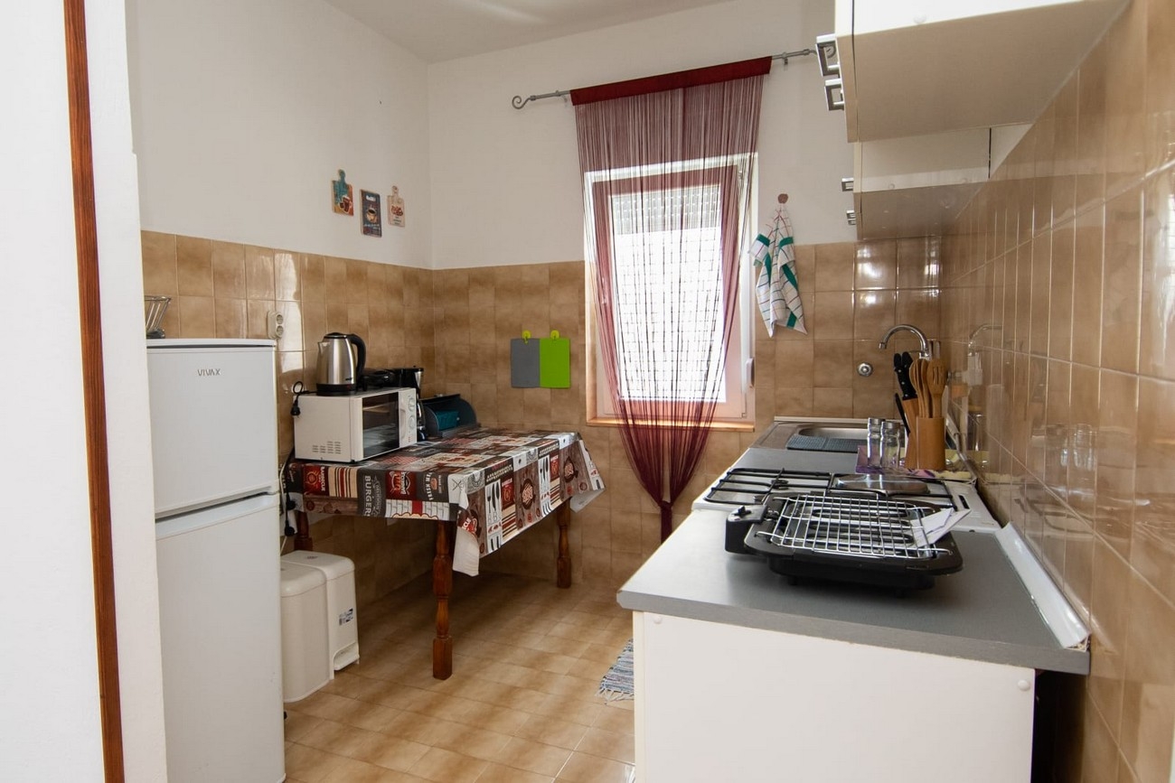 Two bedroom apartment with balcony Kaštel Kambelovac, Kaštela  A-a