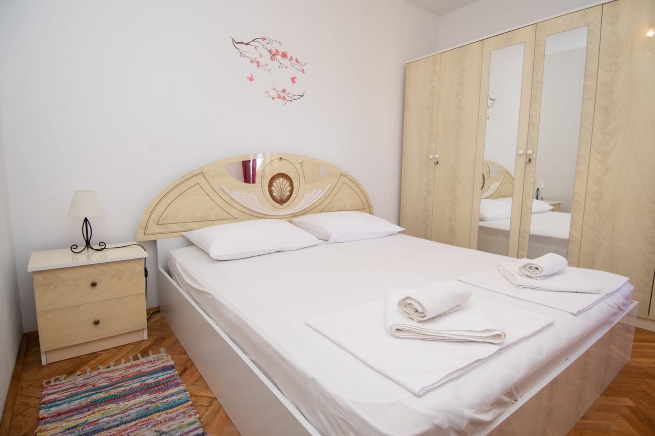 Two bedroom apartment with balcony Kaštel Kambelovac, Kaštela  A-b