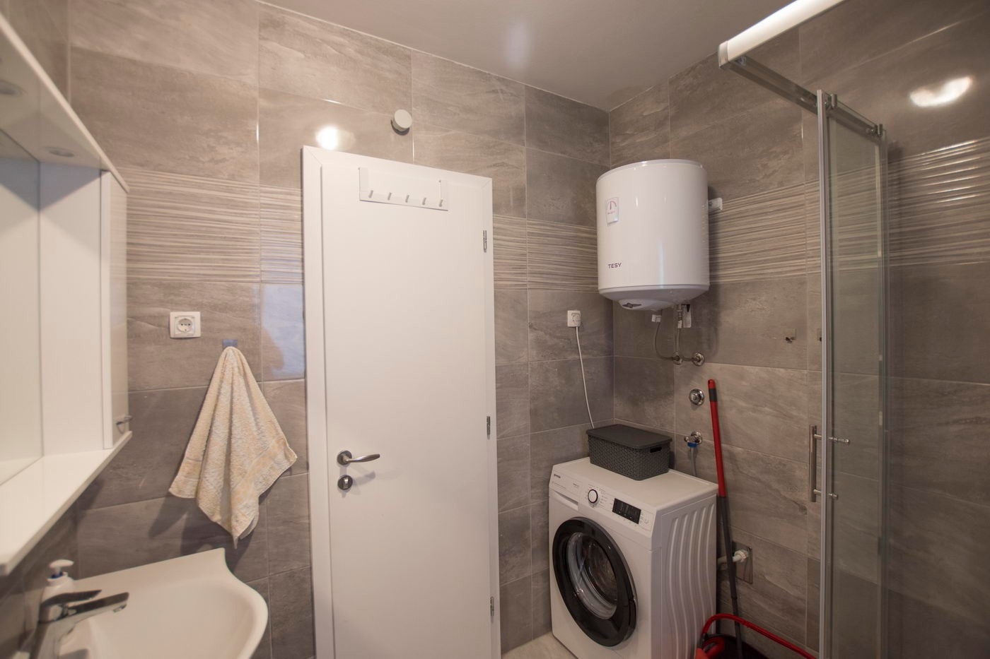 Two bedroom apartment with terrace Pakoštane, Biograd  A-a