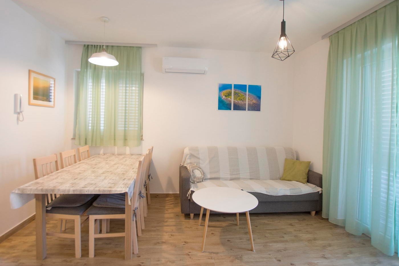 Two bedroom apartment with terrace Pakoštane, Biograd (A-22446-a) Two bedroom apartment with terrace Pakoštane, Biograd (A-22446-a)