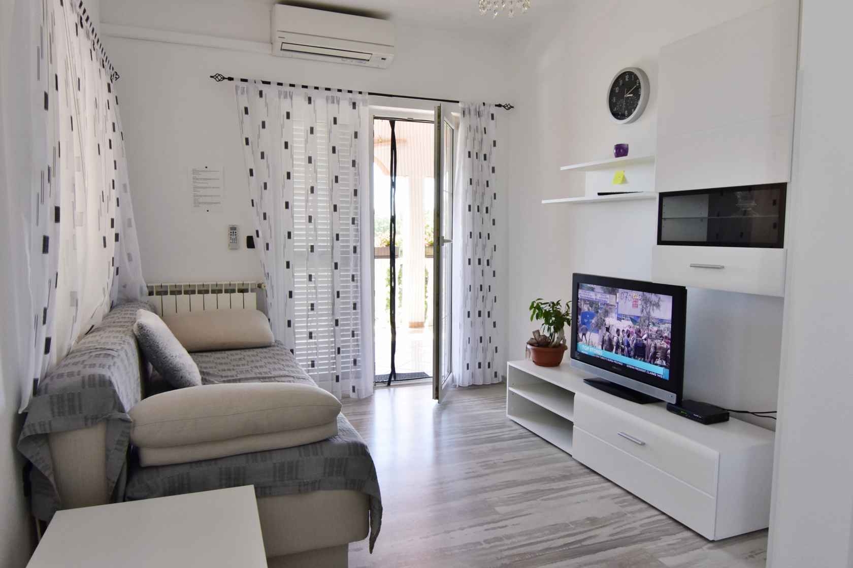 One bedroom apartment with terrace Valica, Umag (A-22453-c) One bedroom apartment with terrace Valica, Umag (A-22453-c)