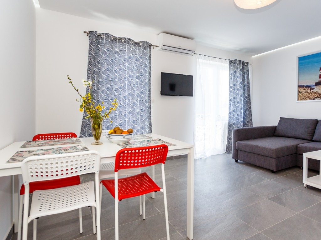 One bedroom apartment with balcony Krk  A-a