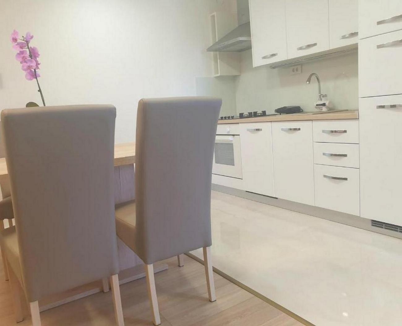 One bedroom apartment with terrace and sea view Šibenik  A-b