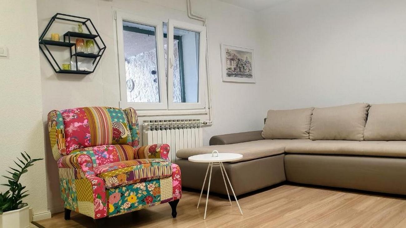 One bedroom apartment with terrace and sea view Šibenik  A-b