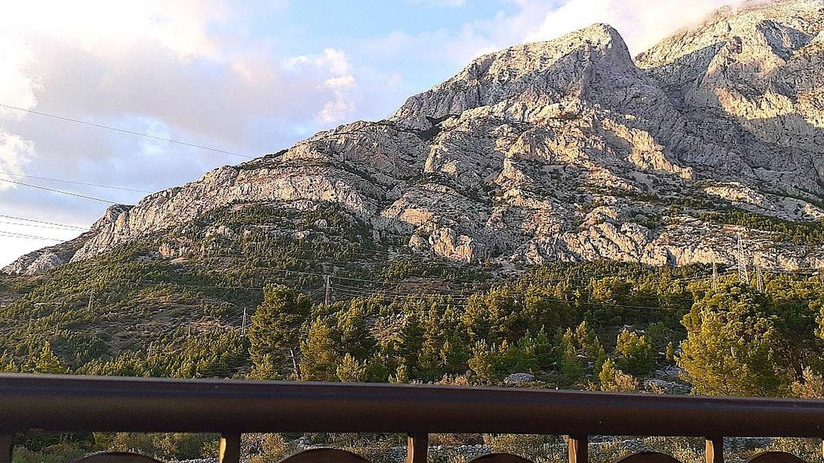 Studio flat with balcony and sea view Baška Voda, Makarska  AS-b