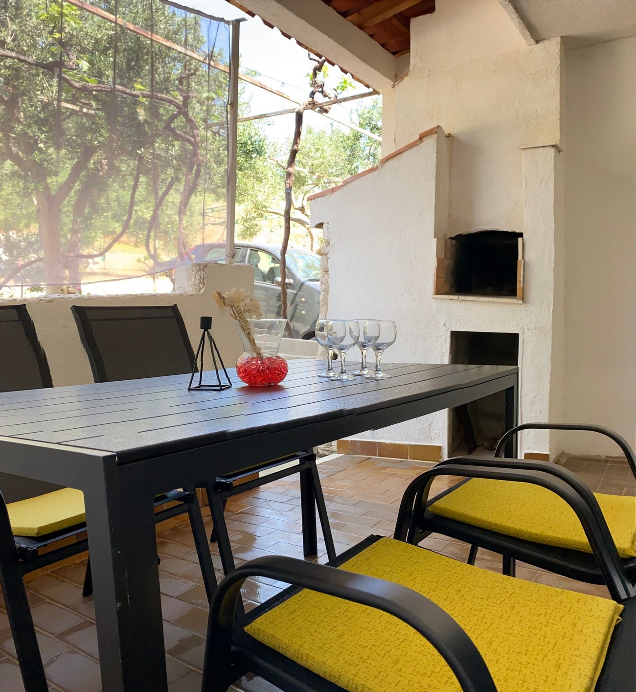 One bedroom apartment with terrace Ivan Dolac, Hvar  A-b