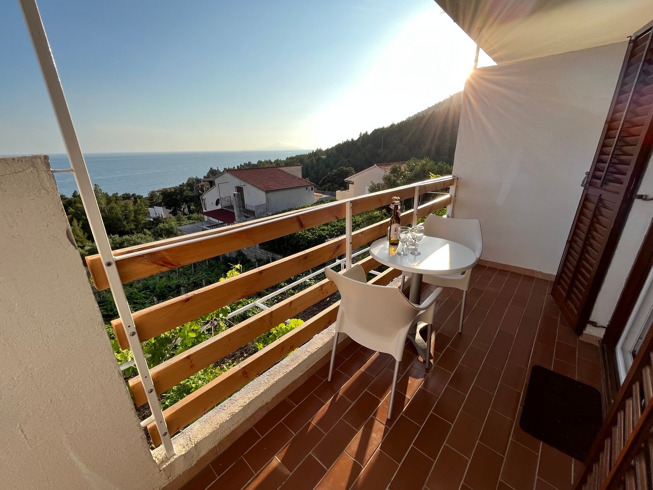 One bedroom apartment with terrace and sea view Ivan Dolac, Hvar  A-c