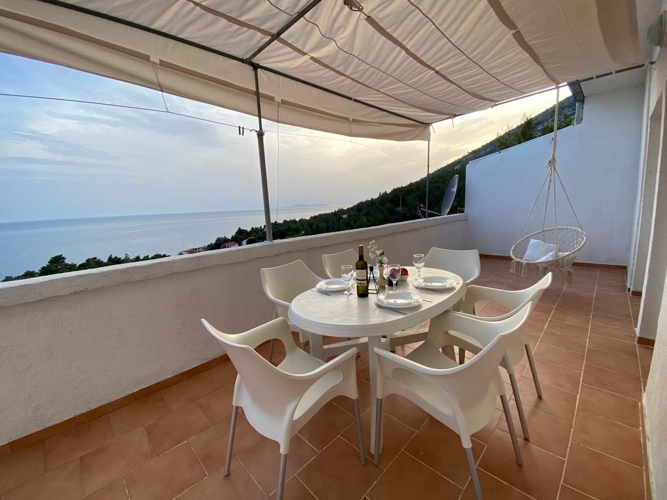 Two bedroom apartment with terrace and sea view Ivan Dolac, Hvar  A-d