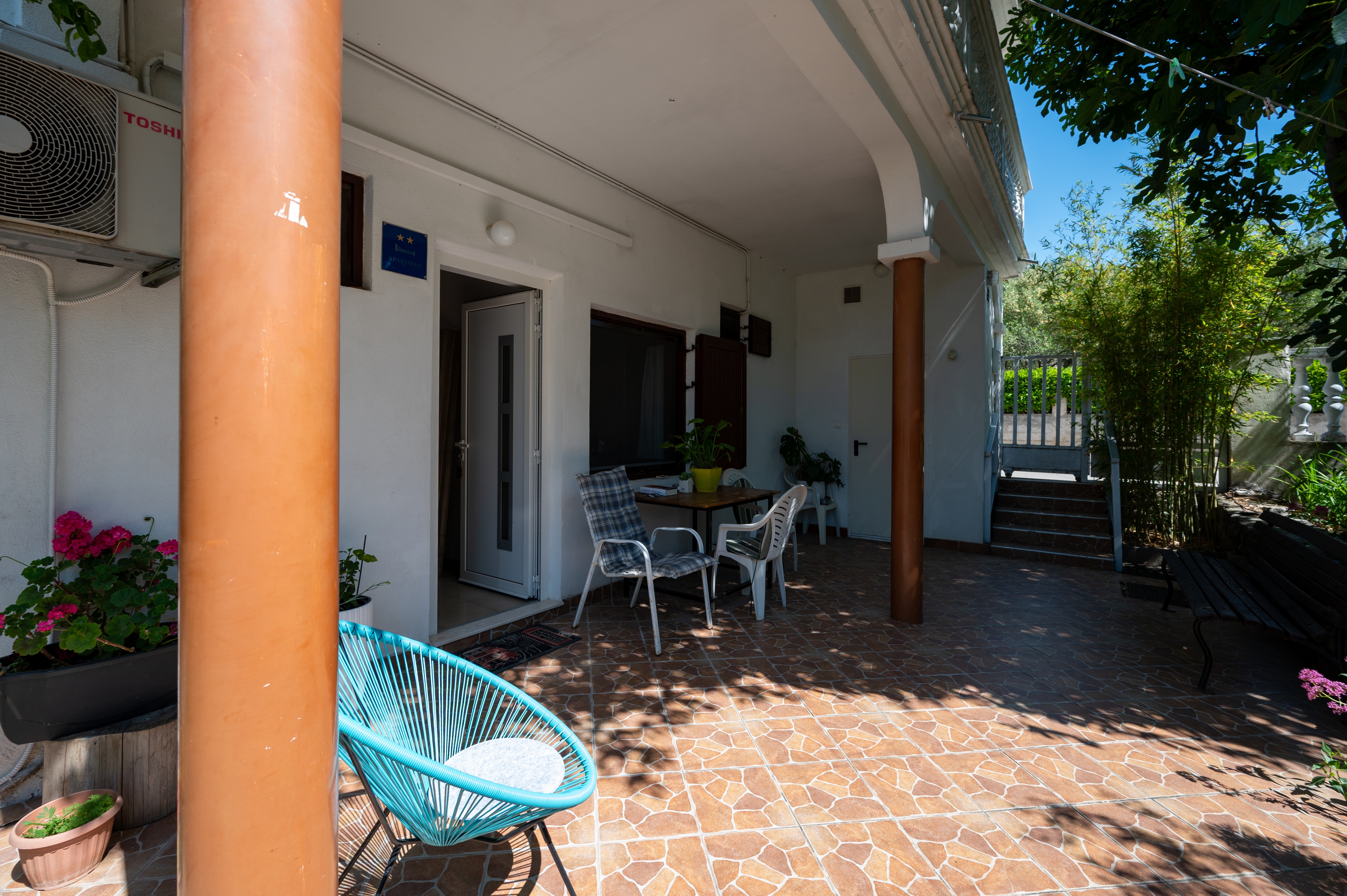 Two bedroom apartment with terrace Pakoštane, Biograd (A-22462-c)