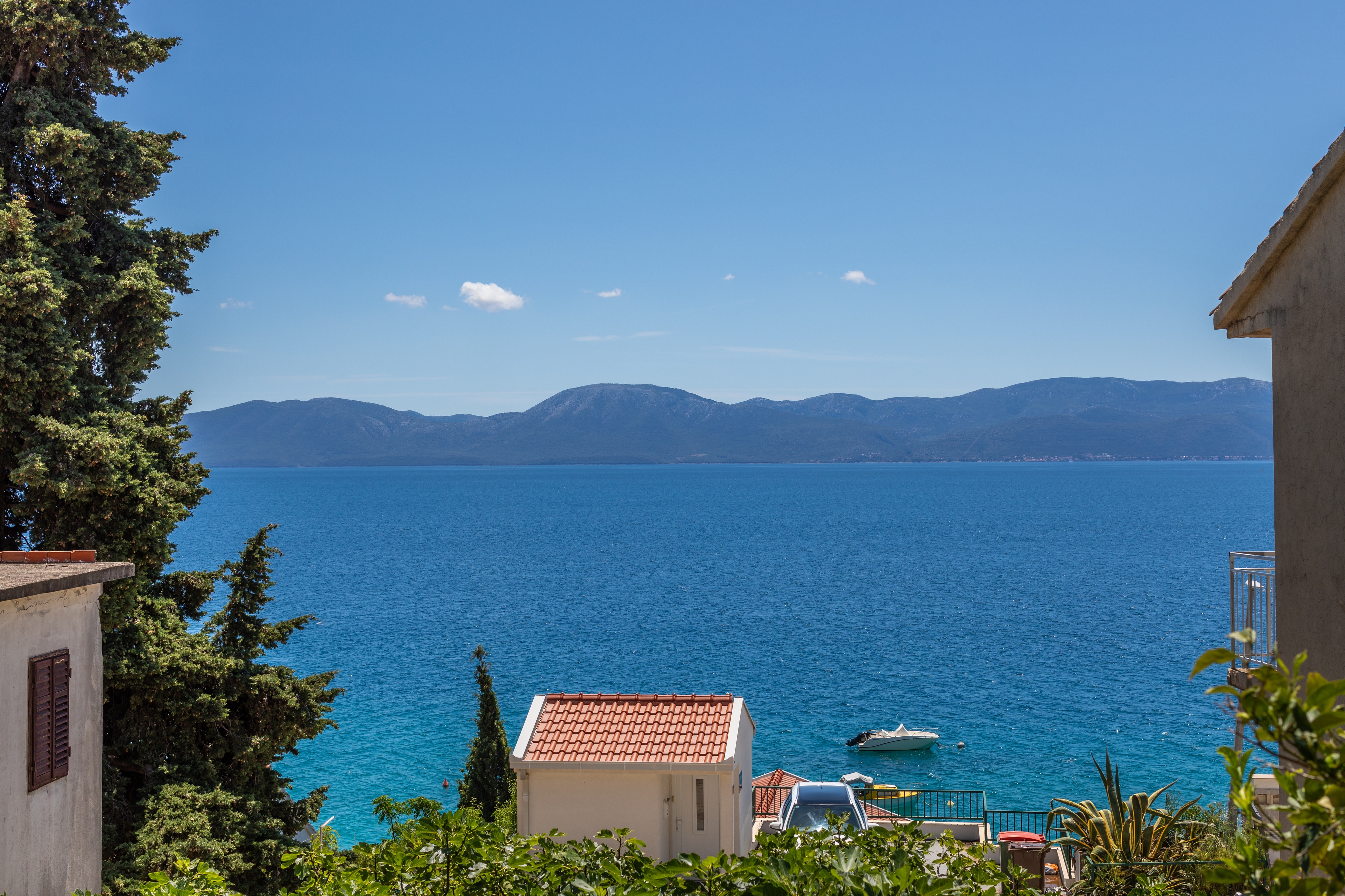 Two bedroom apartment with terrace and sea view Brist, Makarska  A-a